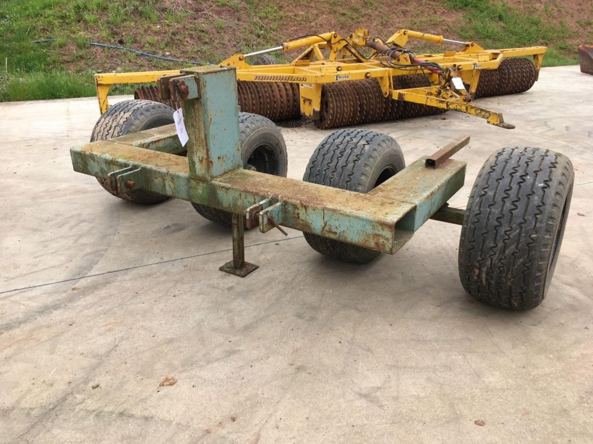 Farm made tractor mounted four wheel press - Image 2 of 4