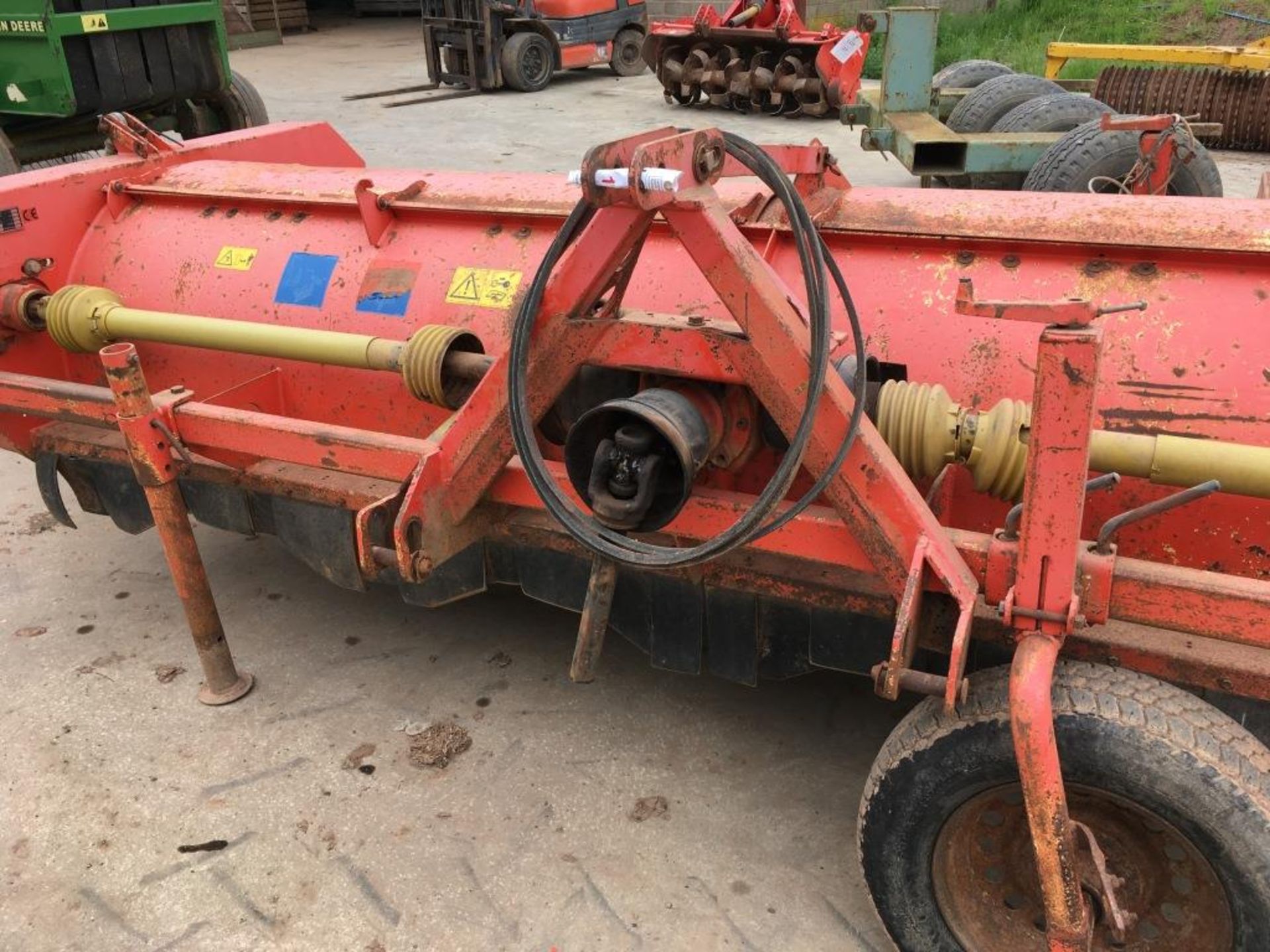 Grimme Type KS, model 3600 four row, front mounted potato topper, serial number: 2594 (1998) - Image 5 of 8