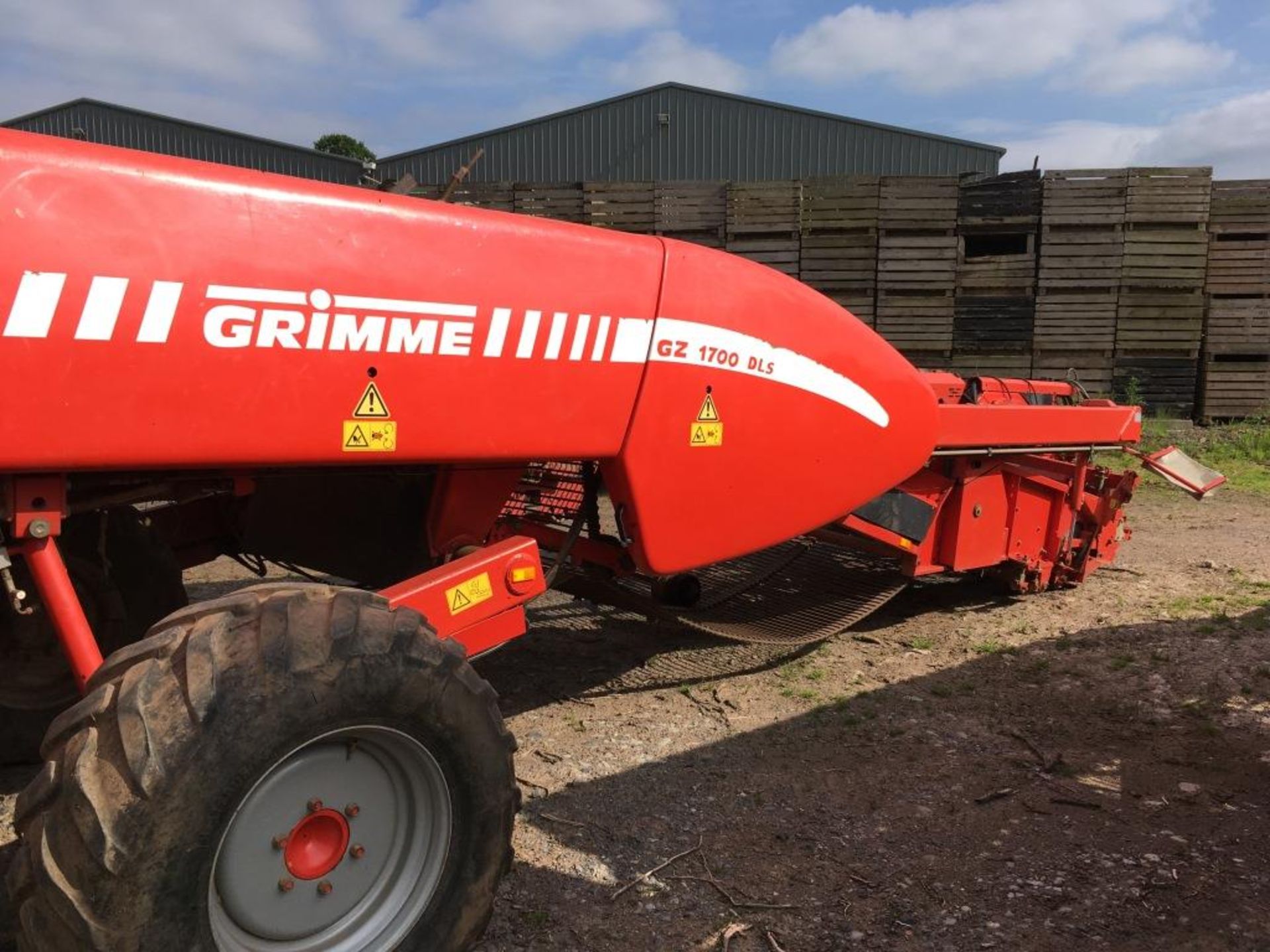 Grimme GZ 1700DLS two row potato harvester, serial number: 44201017 (2002) - Image 6 of 12