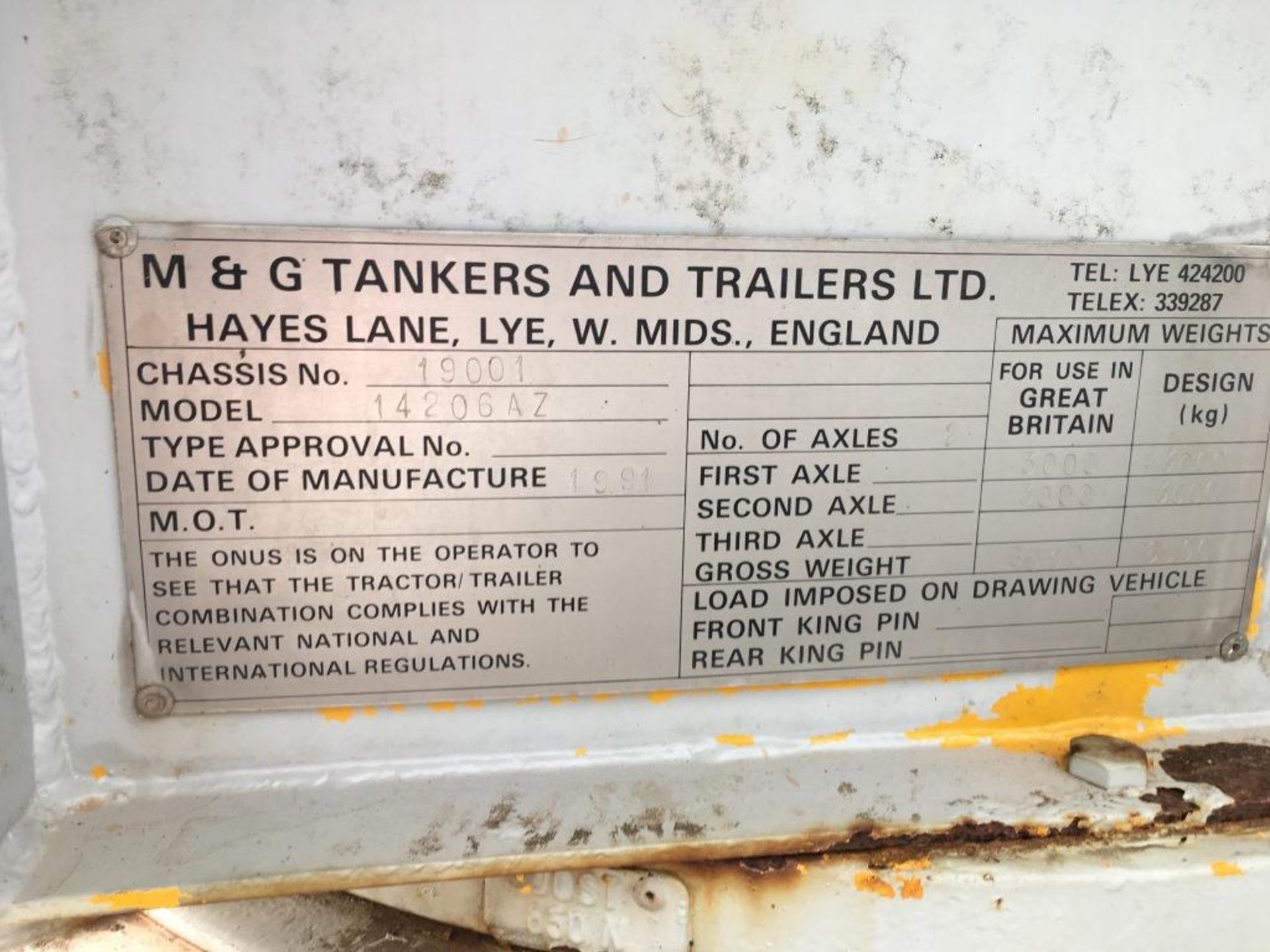 M&G Tankers and Trailers turntable steer, twin axle 4,500 litre tanker, serial number: 19001 (1991) - Image 7 of 8