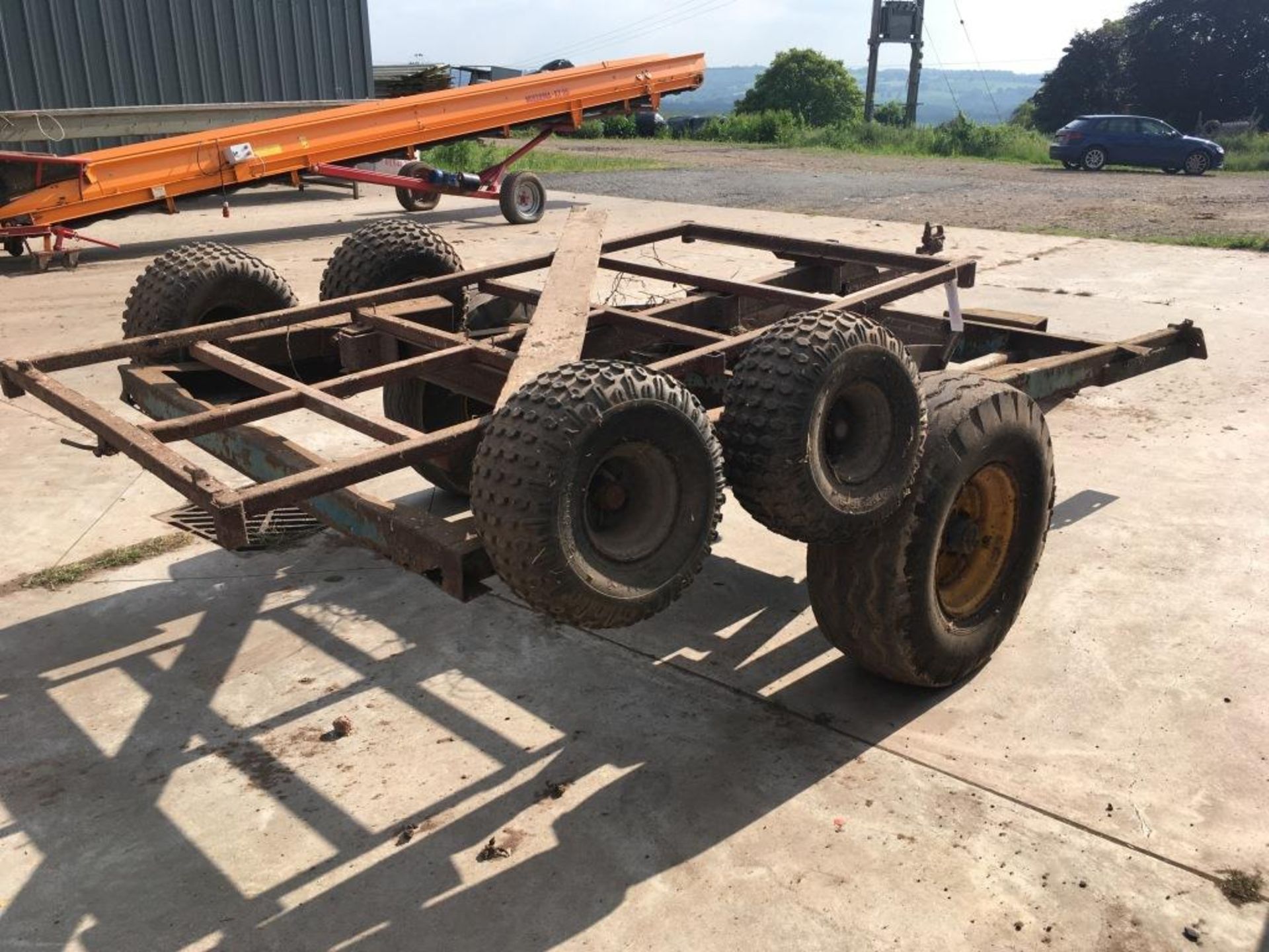 Two trailer chassis (sold as scrap) - Bild 3 aus 5