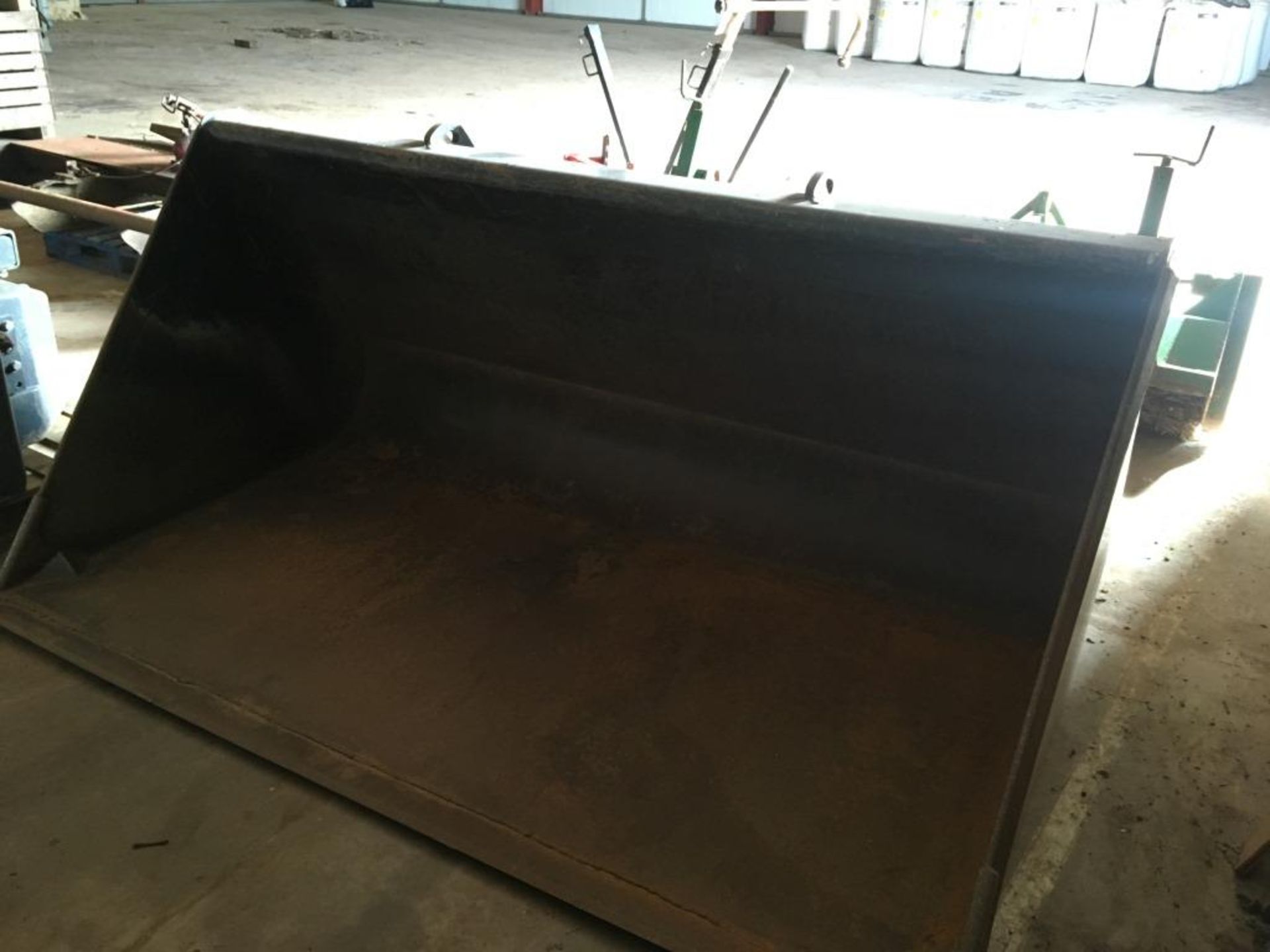 Grain bucket 8' with JCB fittings, serial number: 192055 (2011) - Image 3 of 4