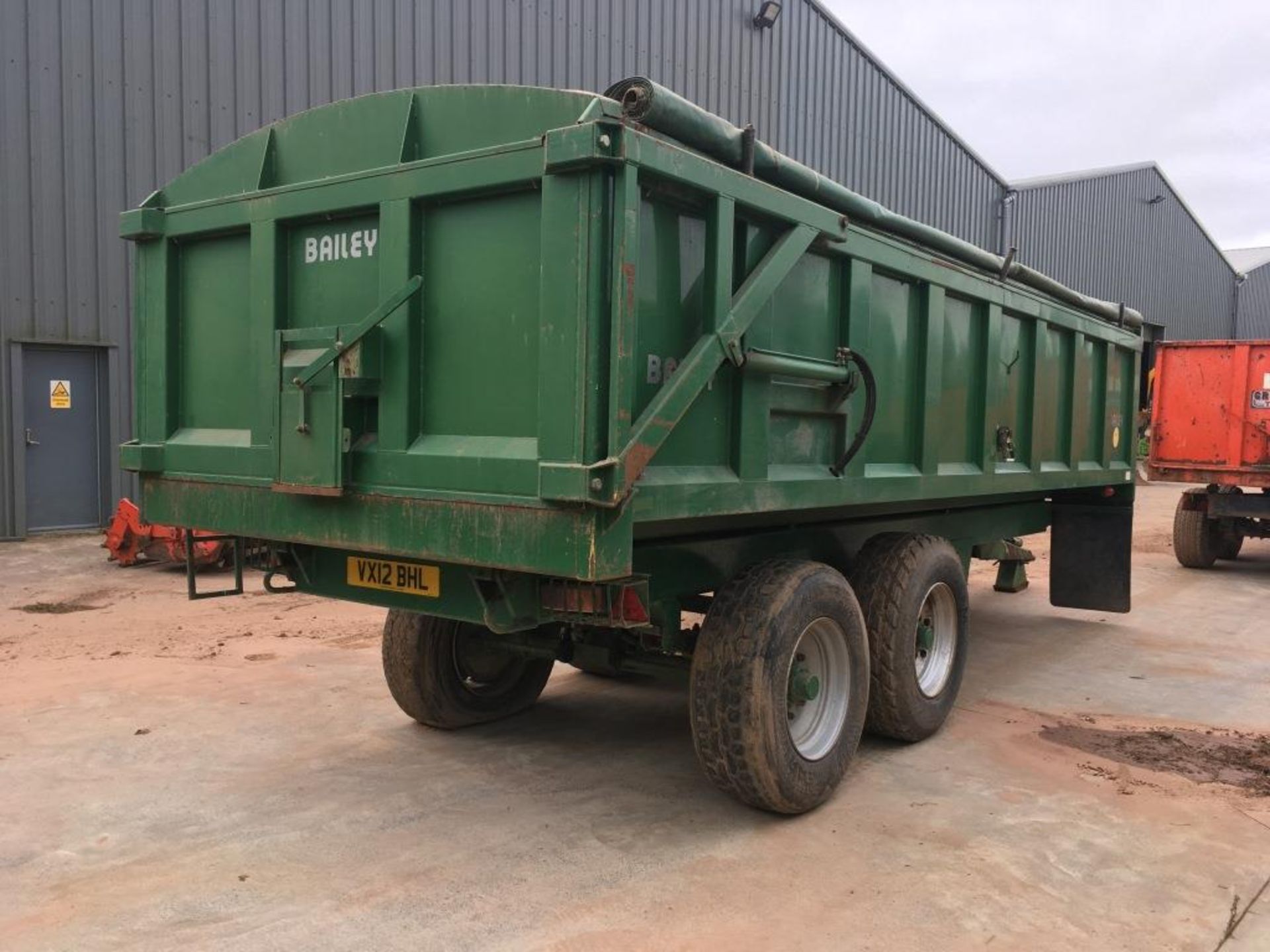 Bailey 14 ton twin axle tipping root trailer, super singles, serial number: 5905.14T (2005) - Image 2 of 9