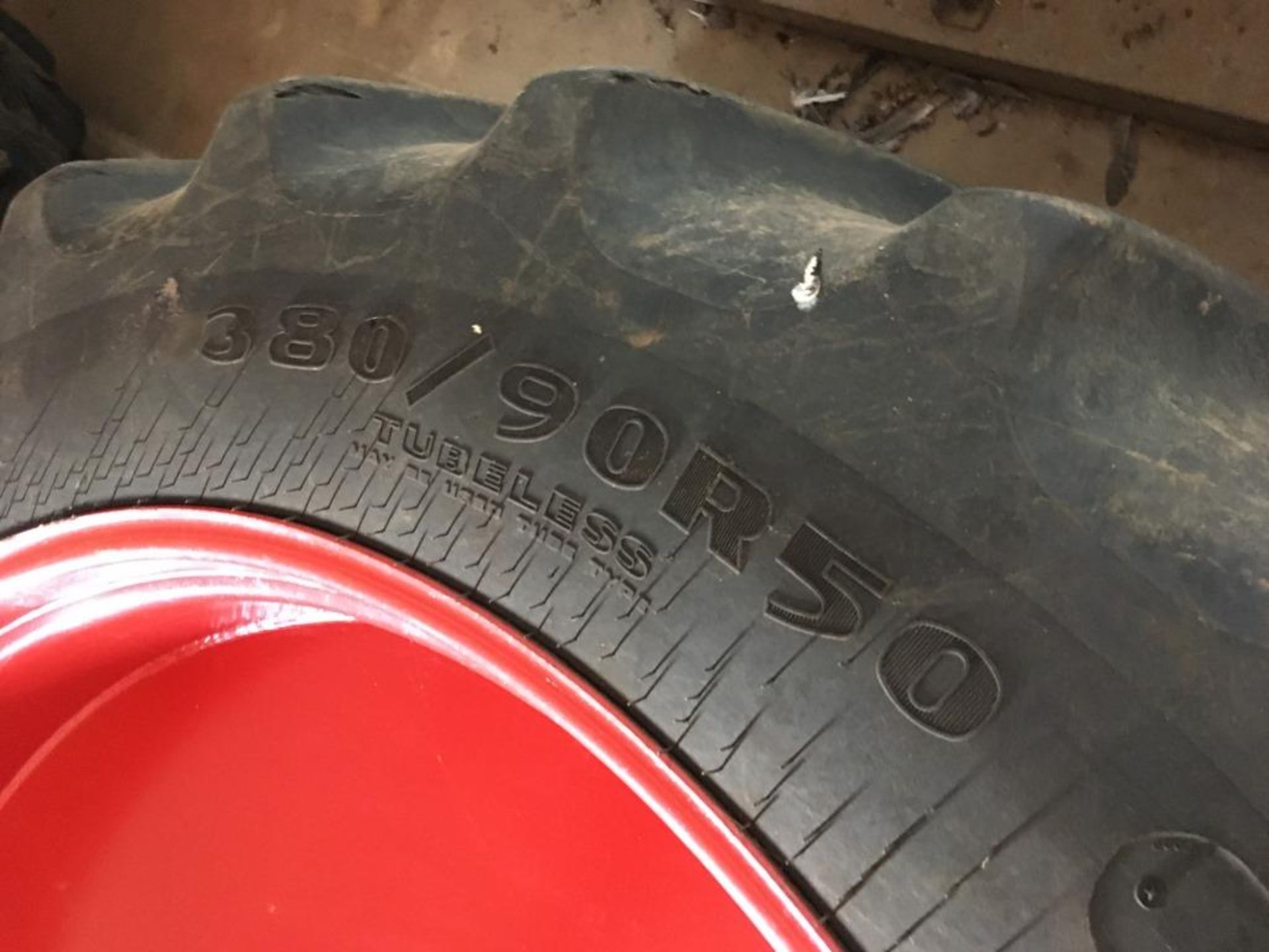 A set of row crop wheels and tyres, rear: Goodyear RT800 380/90R50, front: Agrimax RT855 340/85R36 - Image 4 of 9