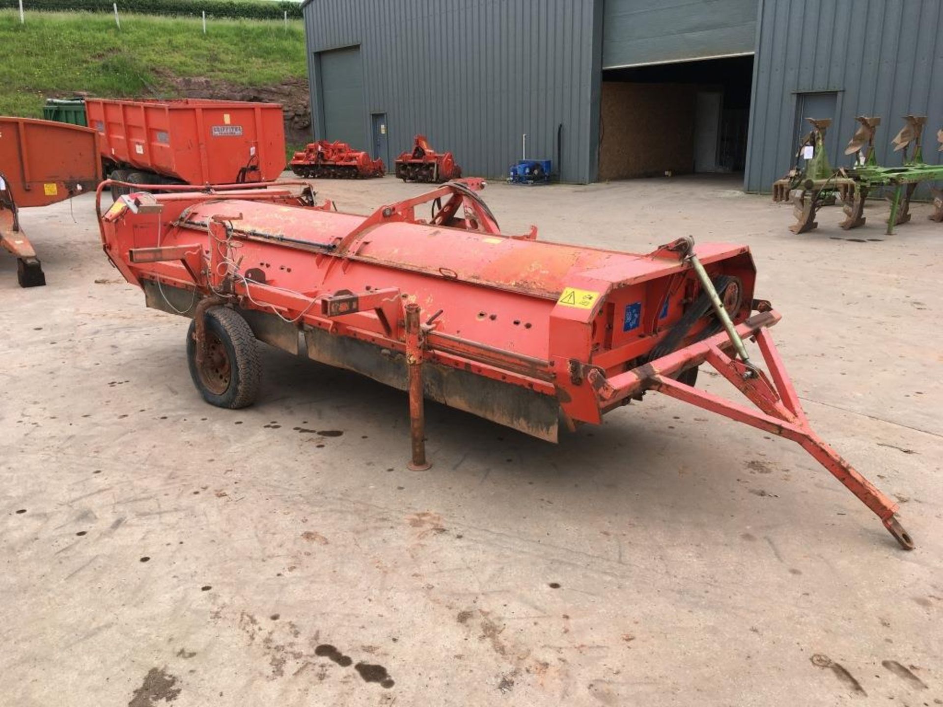 Grimme Type KS, model 3600 four row, front mounted potato topper, serial number: 2594 (1998) - Image 2 of 8