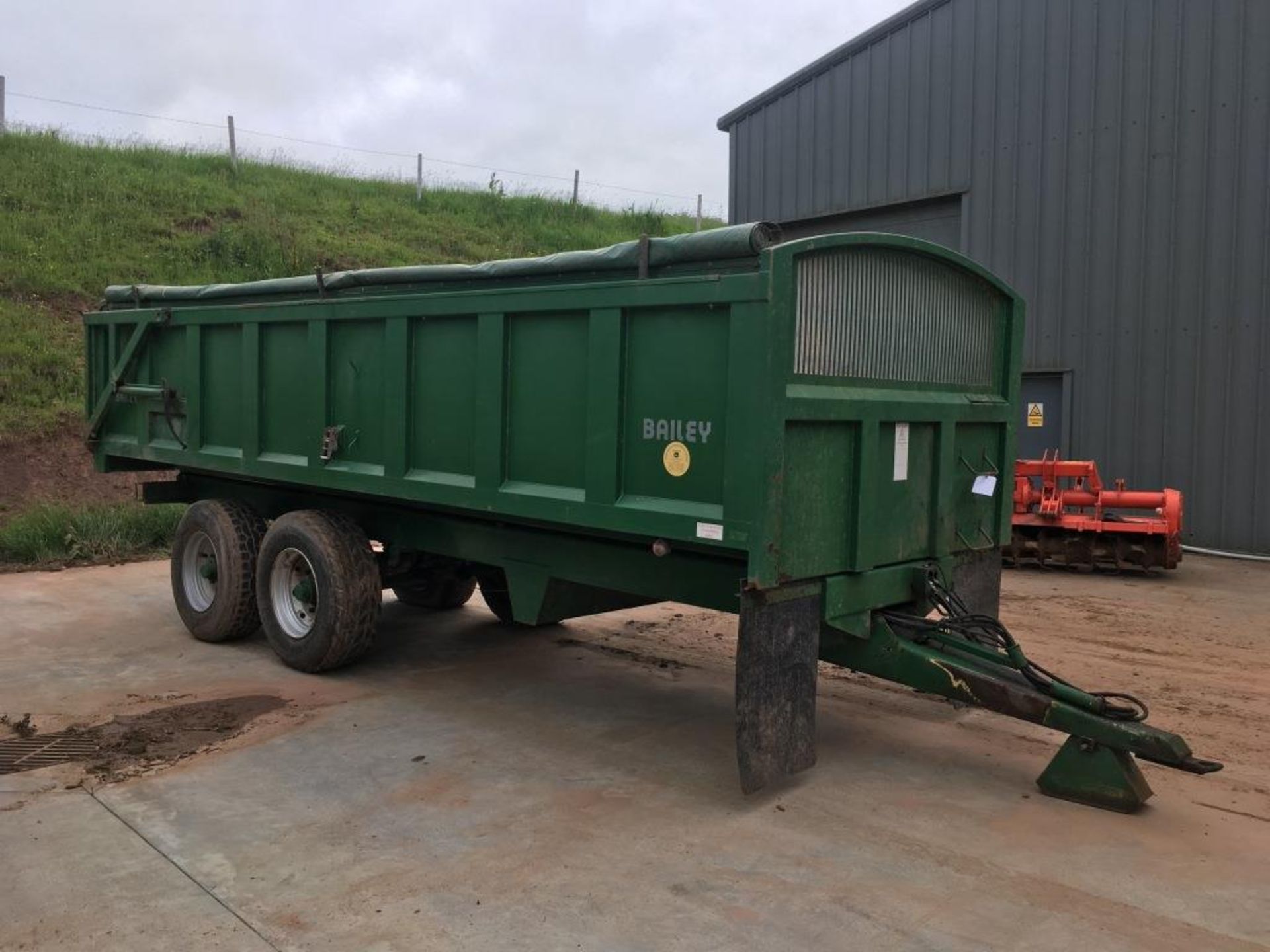 Bailey 14 ton twin axle tipping root trailer, super singles, serial number: 5905.14T (2005)