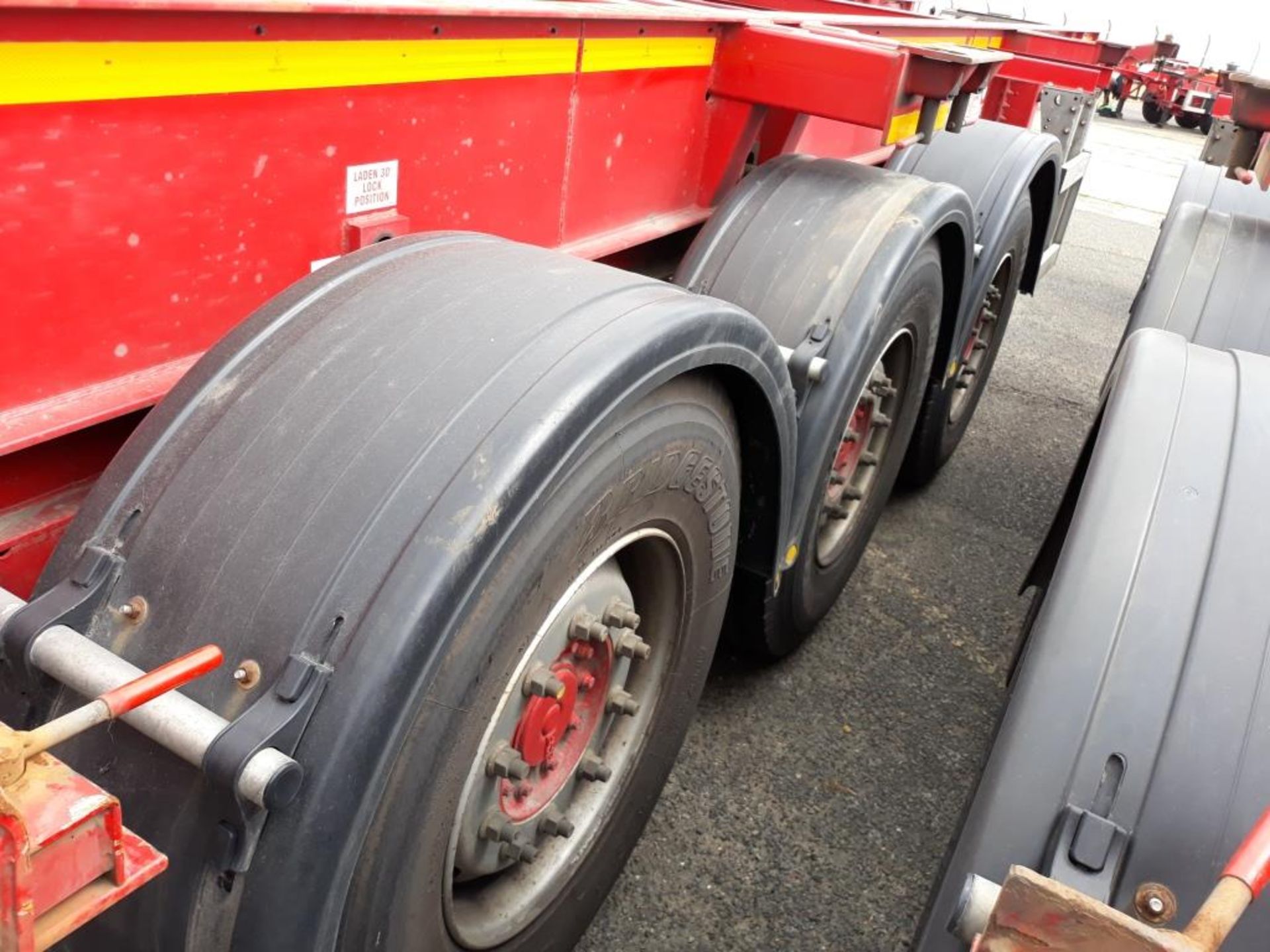 Dennison 14 Lock Sliding Bogie Skeletal trailer, reference 50313, year of manufacture 2017, 3 x - Image 6 of 15