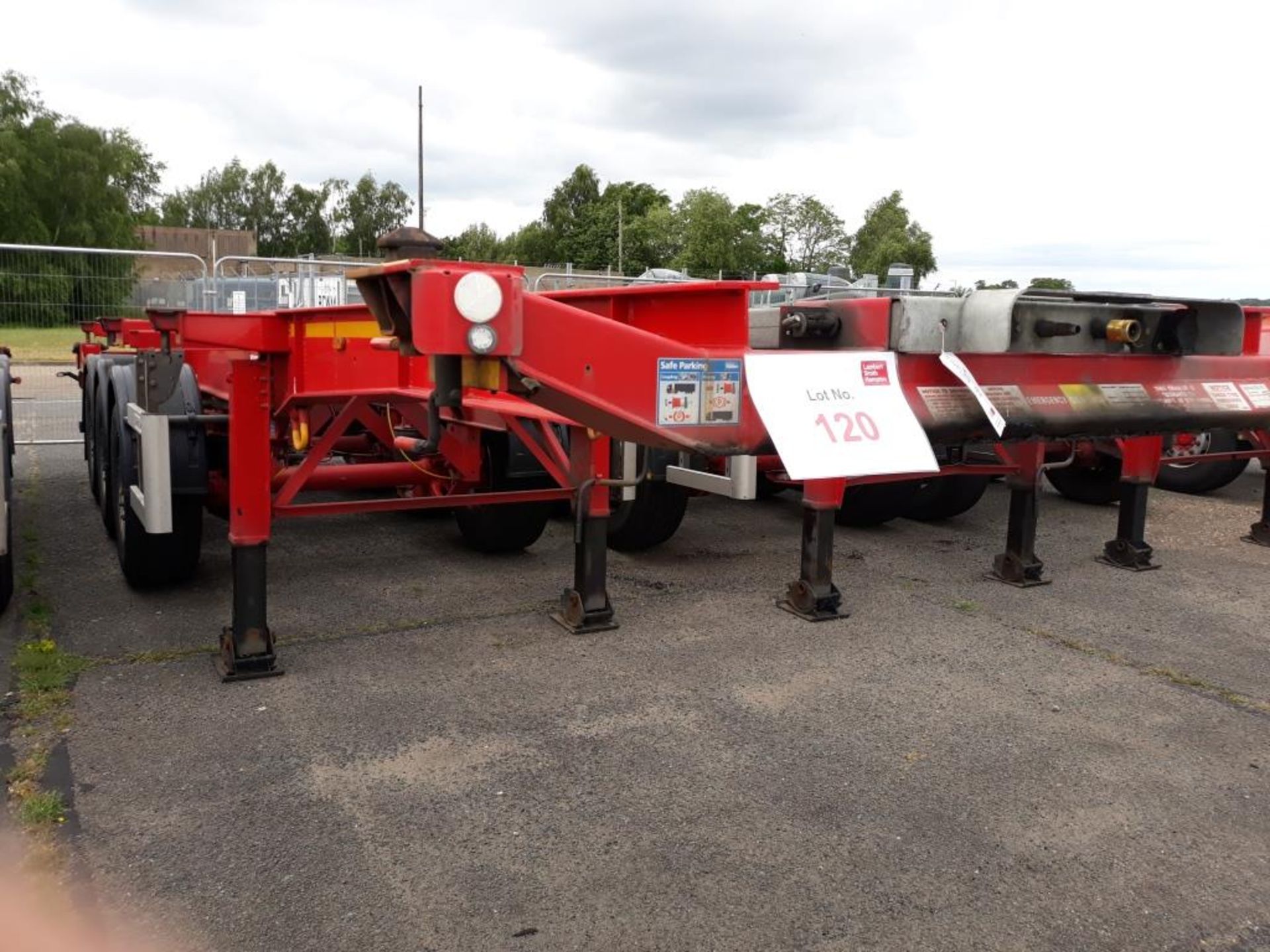 Dennison 14 Lock Sliding Bogie Skeletal trailer, reference 49438, year of manufacture 2016, 3 x