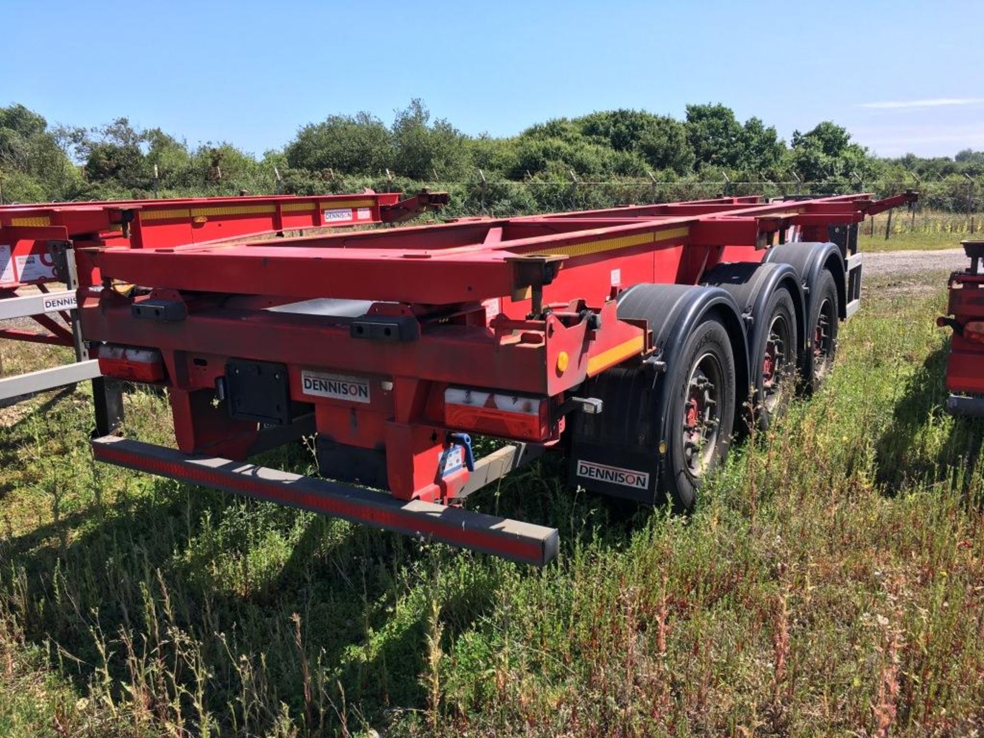 Dennison 14 Lock Sliding Bogie Skeletal trailer, reference 49437, year of manufacture 2016, 3 x - Image 3 of 19