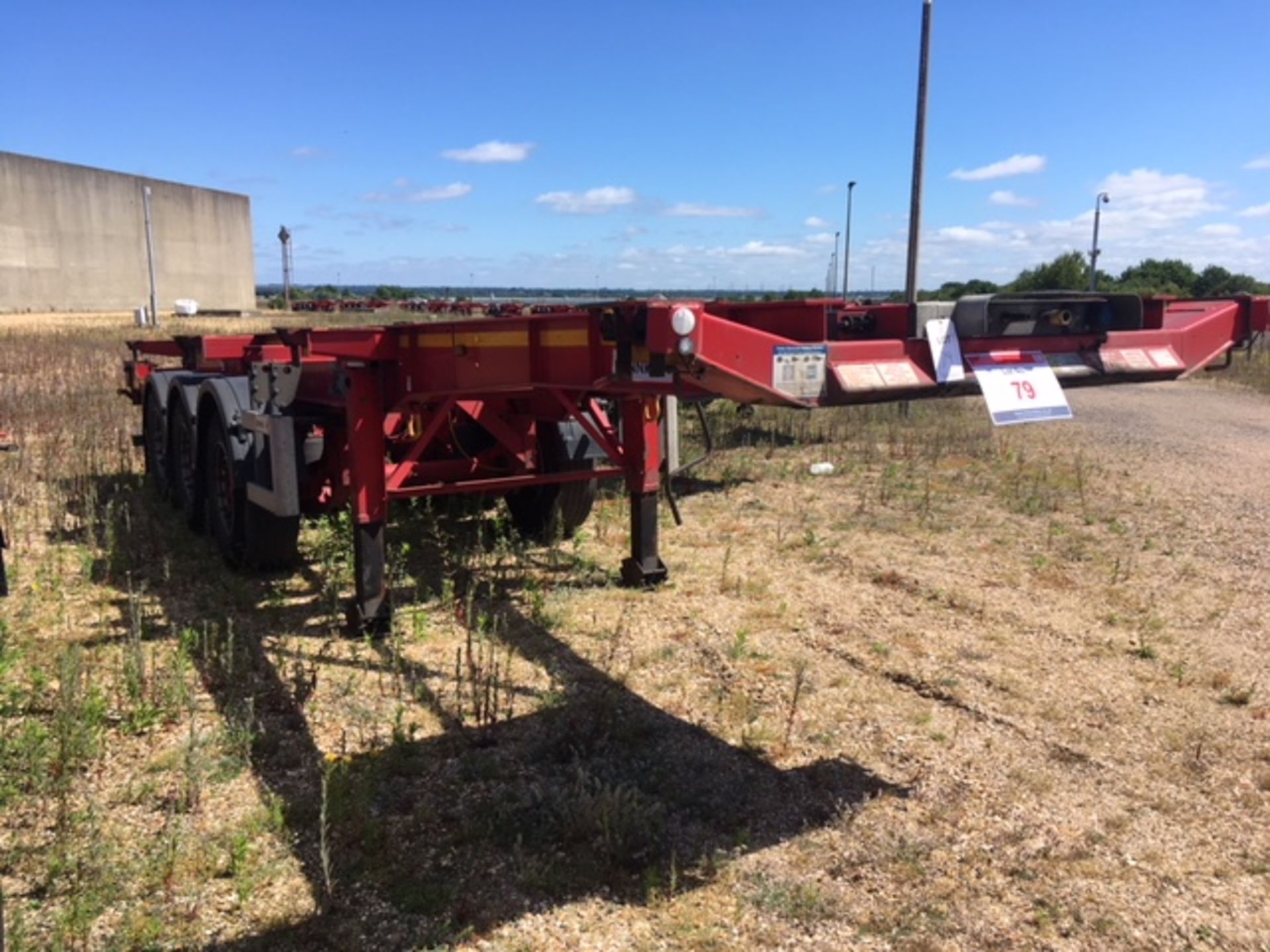 Dennison 14 Lock Sliding Bogie Skeletal trailer, reference 42080, year of manufacture 2014, 3 x - Image 4 of 17