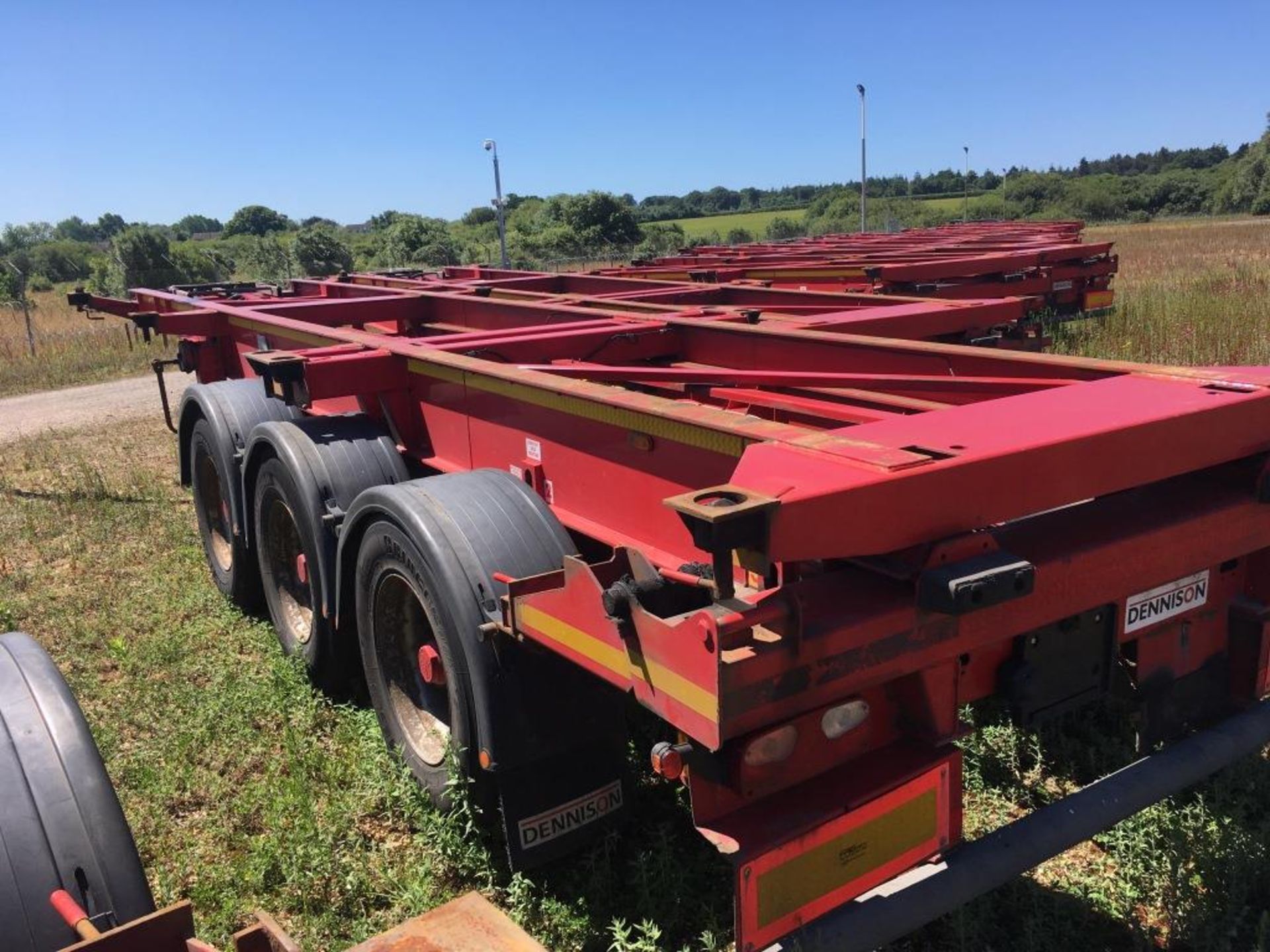 Dennison 14 Lock Sliding Bogie Skeletal trailer, reference 27462, year of manufacture 2011, 3 x - Image 2 of 12