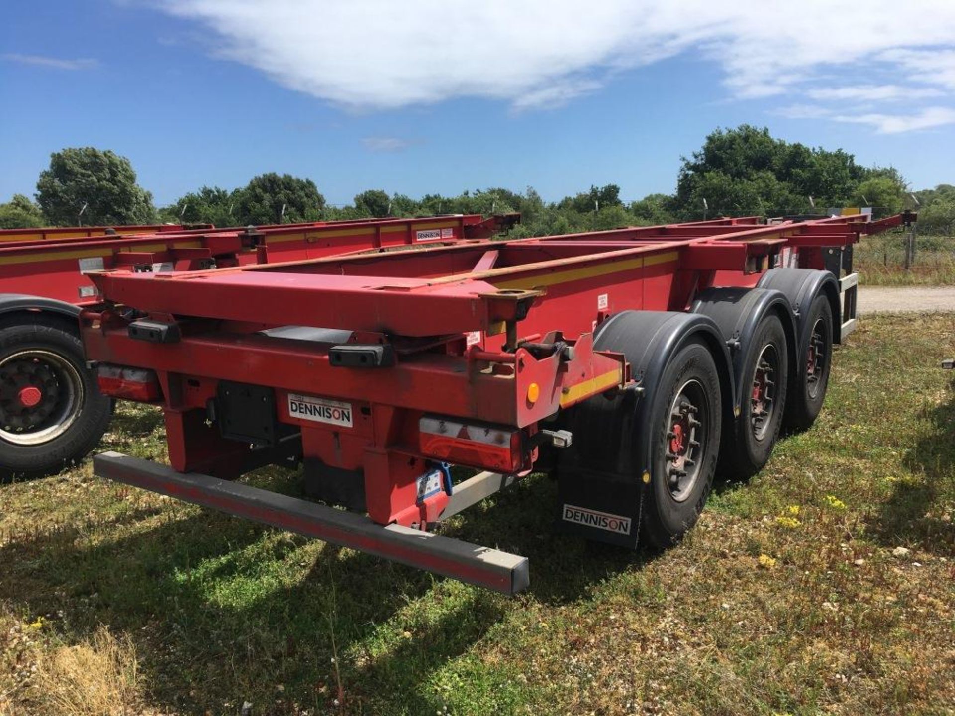 Dennison 14 Lock Sliding Bogie Skeletal trailer, reference 49435, year of manufacture 2016, 3 x - Image 2 of 19