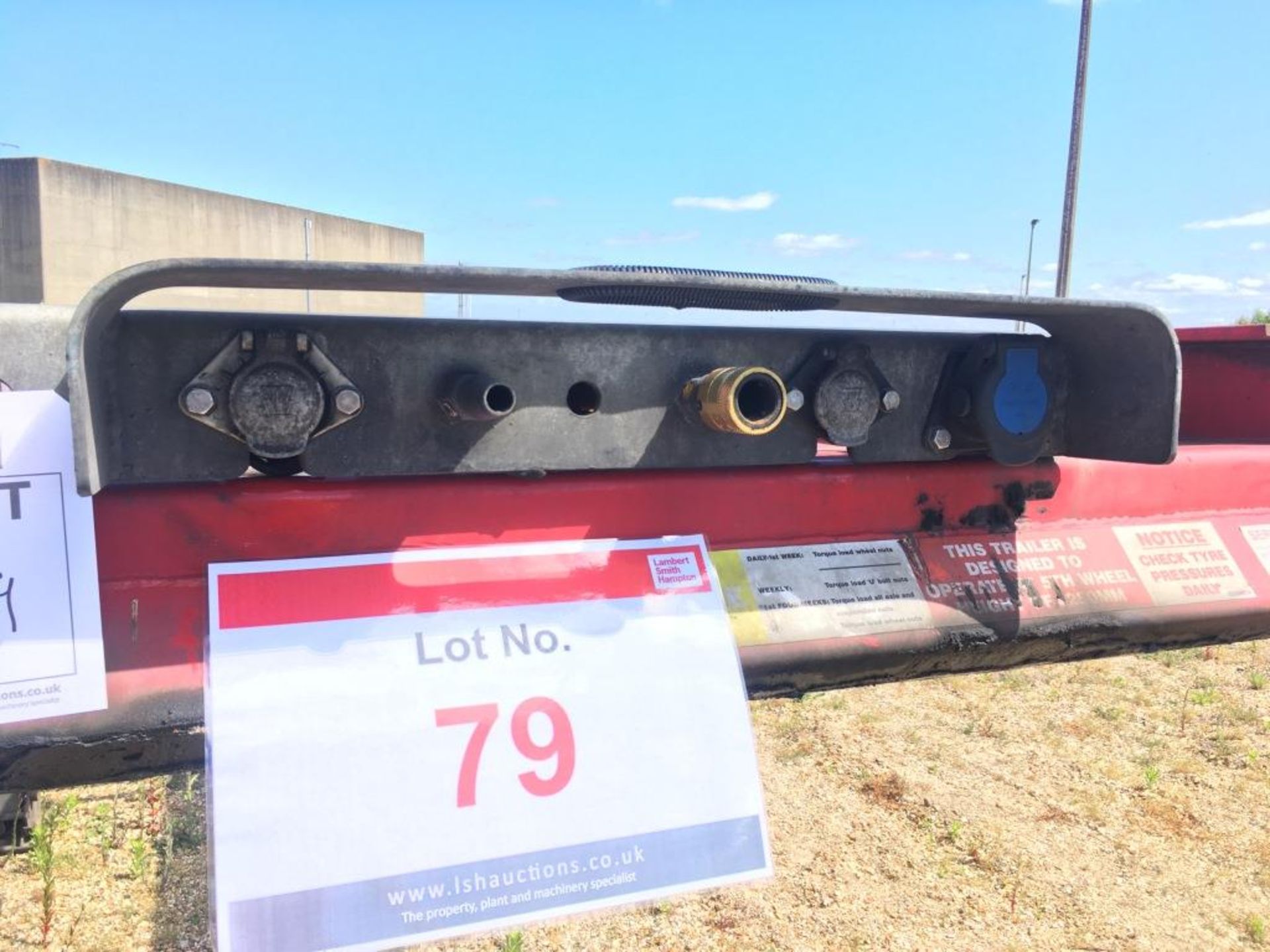 Dennison 14 Lock Sliding Bogie Skeletal trailer, reference 42080, year of manufacture 2014, 3 x - Image 11 of 17