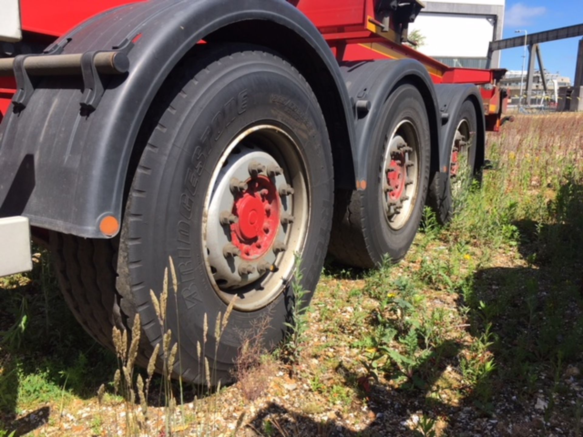 Dennison 14 Lock Sliding Bogie Skeletal trailer, reference 42071, year of manufacture 2014, 3 x - Image 8 of 14