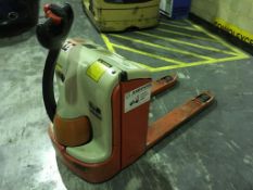 Linde T18 electric pedestrian stacker, Serial No. 360E07301218. Please note: This lot is located at