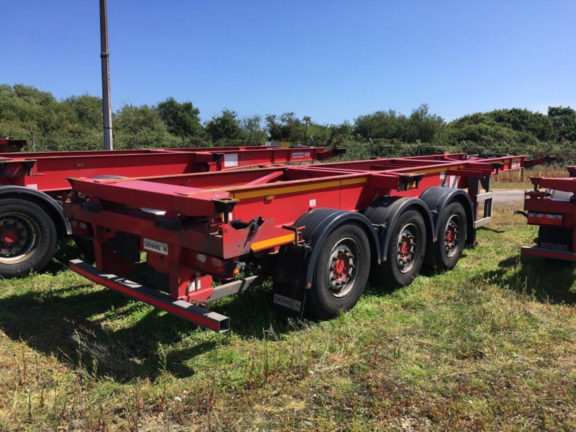 Dennison 14 Lock Sliding Bogie Skeletal trailer, reference 42081, year of manufacture 2014, 3 x - Image 2 of 18