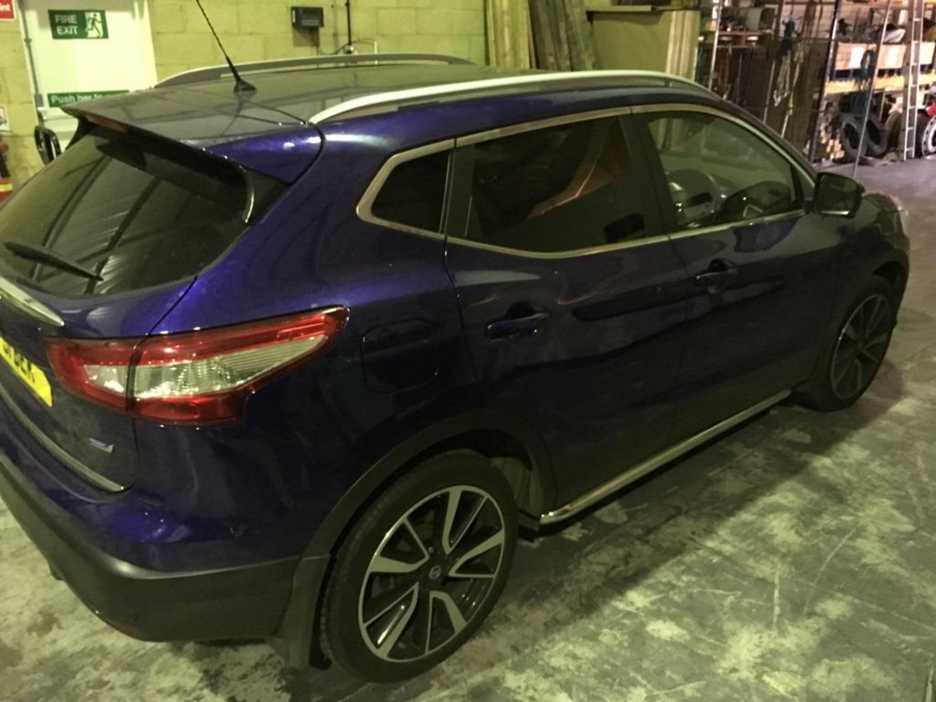 Nissan Qashqai Tekna DCI 5 door hatchback diesel car, Registration number J1 BEK, Date of - Bild 6 aus 30