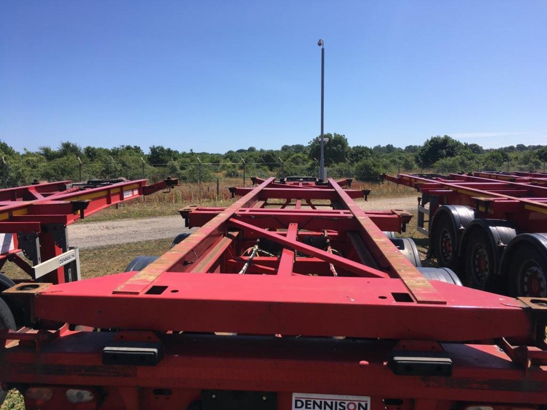 Dennison 14 Lock Sliding Bogie Skeletal trailer, reference 27459, year of manufacture 2011, 3 x - Image 3 of 15