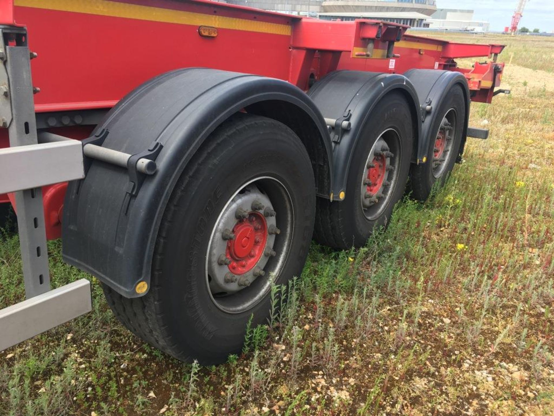 Dennison 14 Lock Sliding Bogie Skeletal trailer, reference 49444, year of manufacture 2016, 3 x - Image 6 of 19