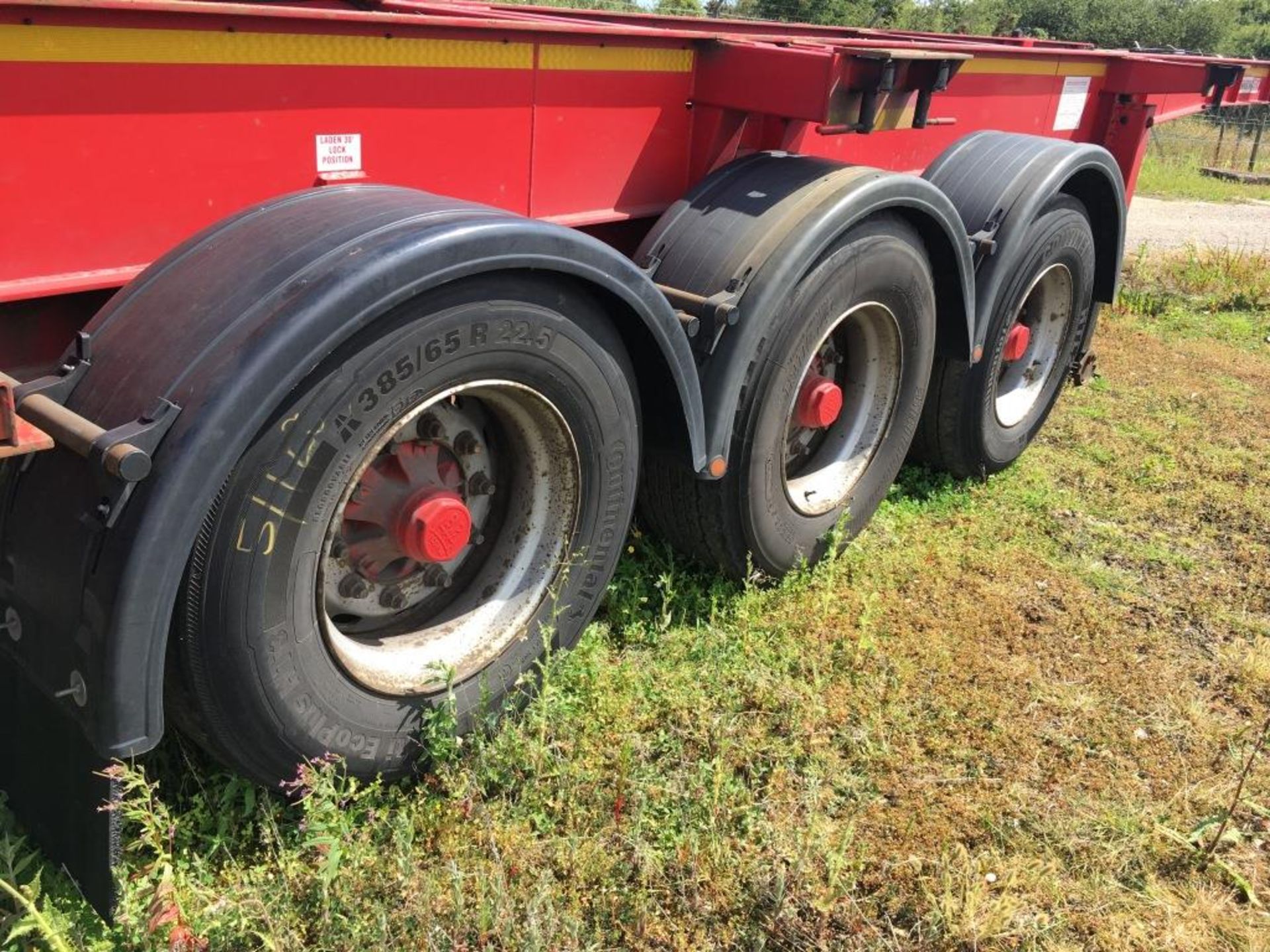 Dennison 14 Lock Sliding Bogie Skeletal trailer, reference 27478, year of manufacture 2011, 3 x - Image 4 of 14