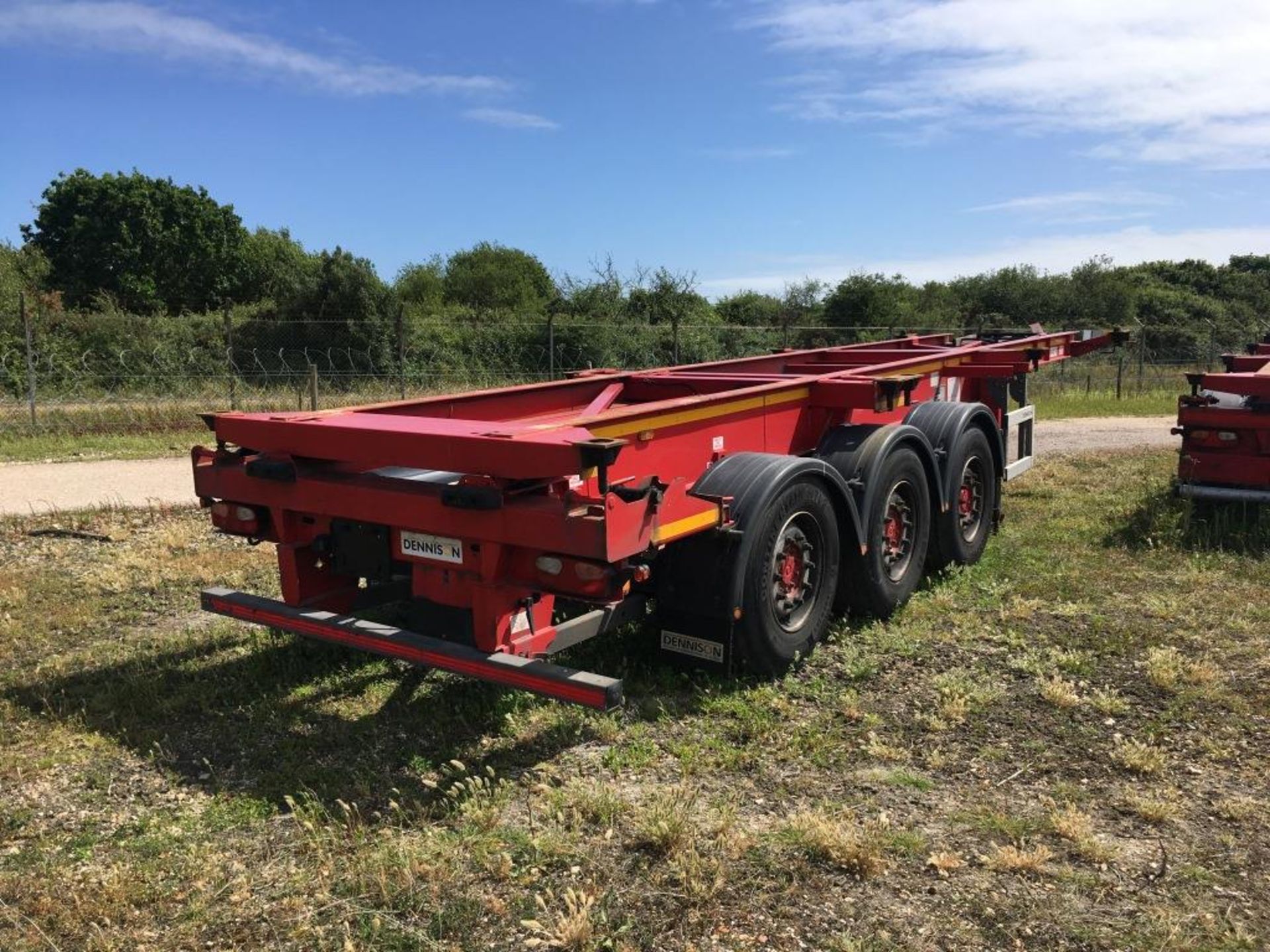 Dennison 14 Lock Sliding Bogie Skeletal trailer, reference 42061, year of manufacture 2014, 3 x - Image 2 of 19