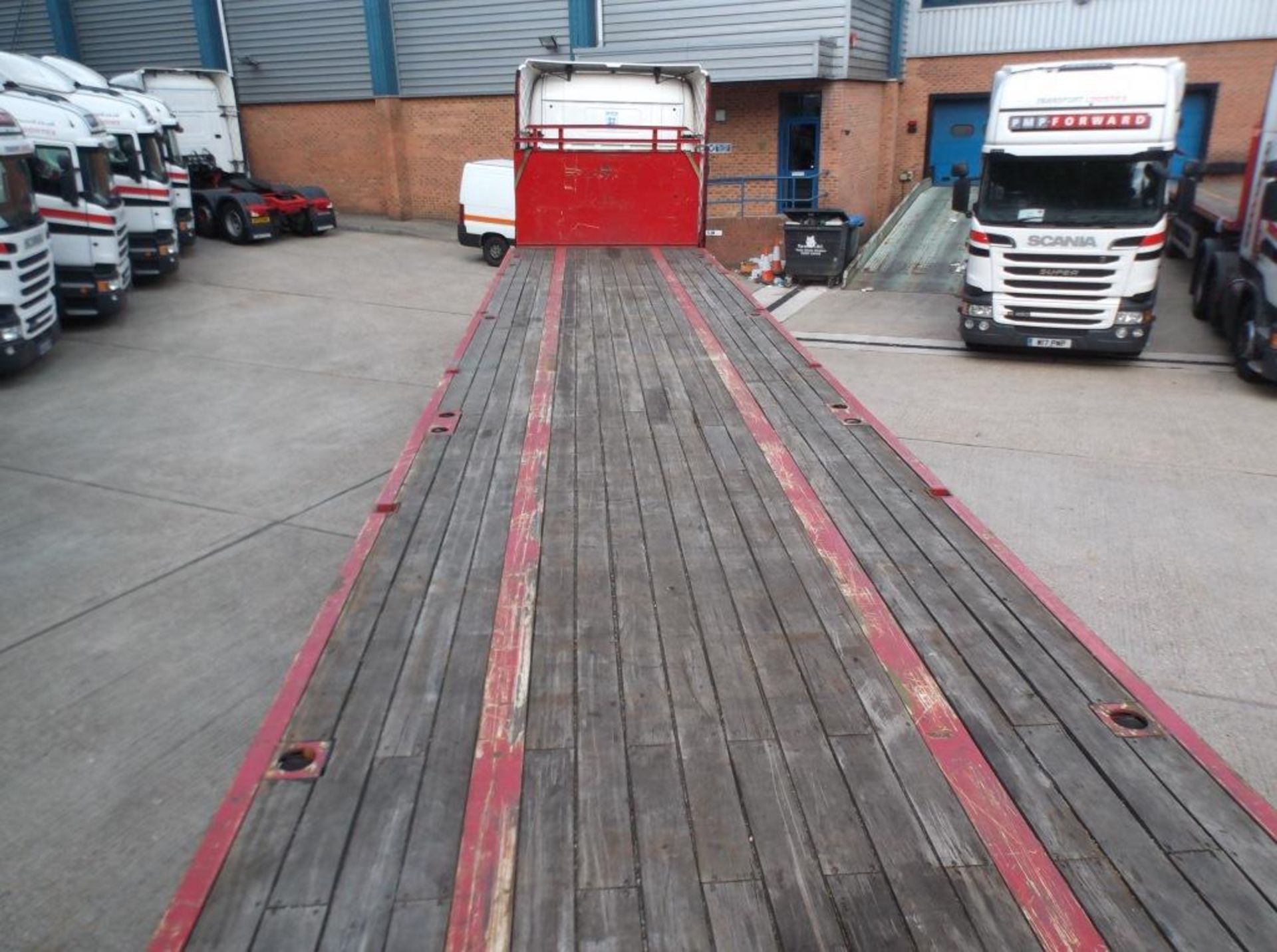 Dennison 13.6m Oil Spec Platform trailer, reference 42303, year of manufacture 2014, 3 x SAF Intra - Image 5 of 16