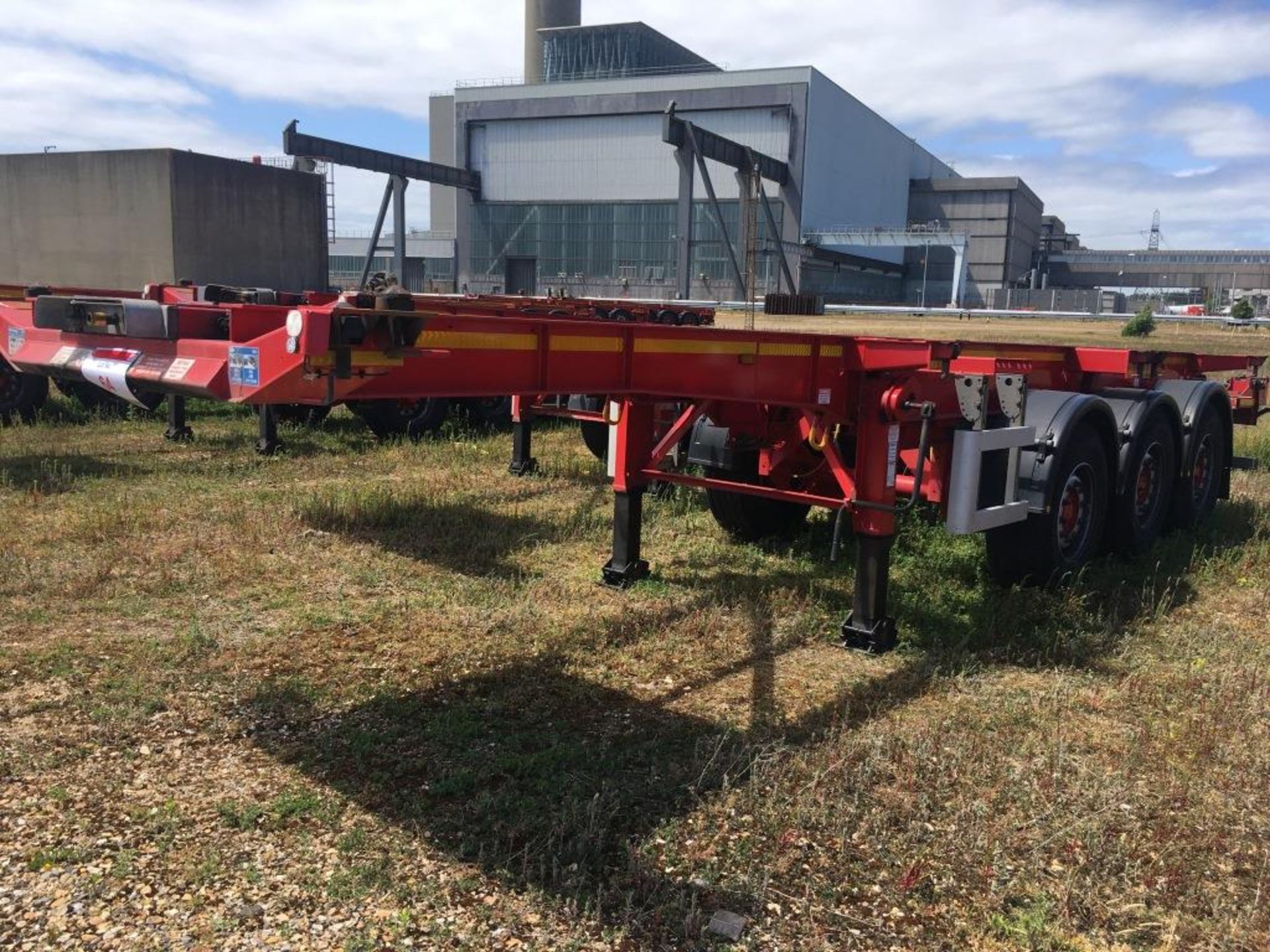 Dennison 14 Lock Sliding Bogie Skeletal trailer, reference 49450, year of manufacture 2016, 3 x - Image 2 of 20