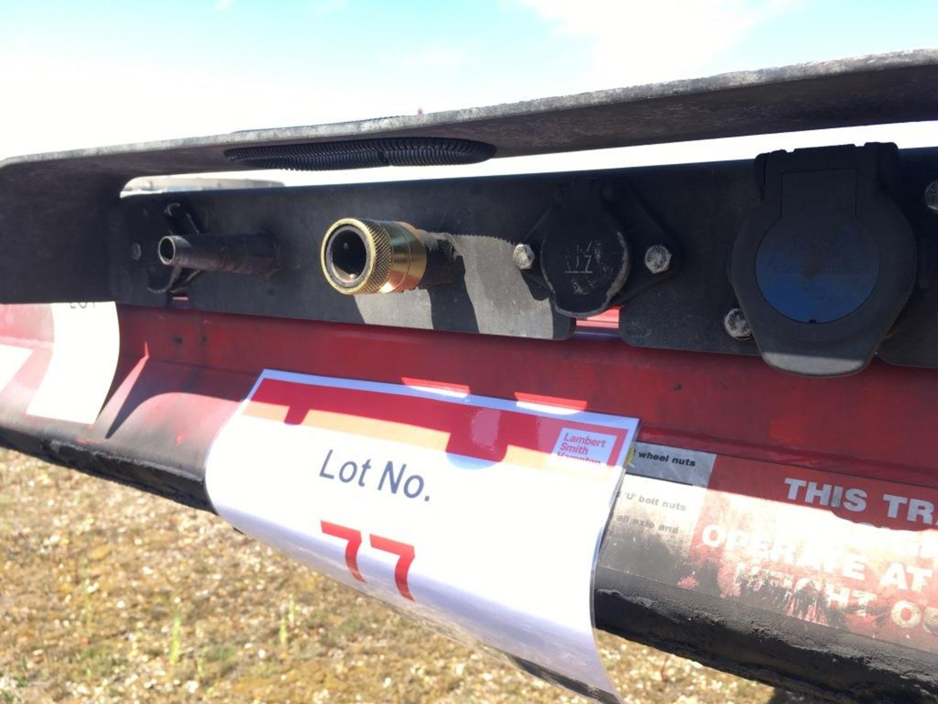 Dennison 14 Lock Sliding Bogie Skeletal trailer, reference 42072, year of manufacture 2014, 3 x - Image 6 of 21