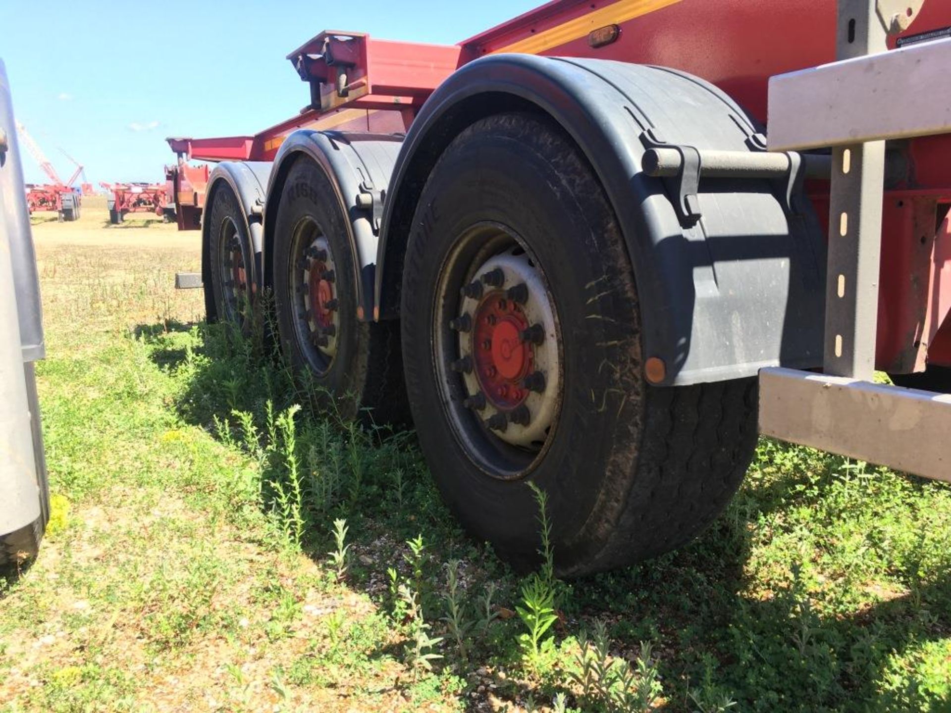 Dennison 14 Lock Sliding Bogie Skeletal trailer, reference 42089, year of manufacture 2014, 3 x - Image 12 of 18