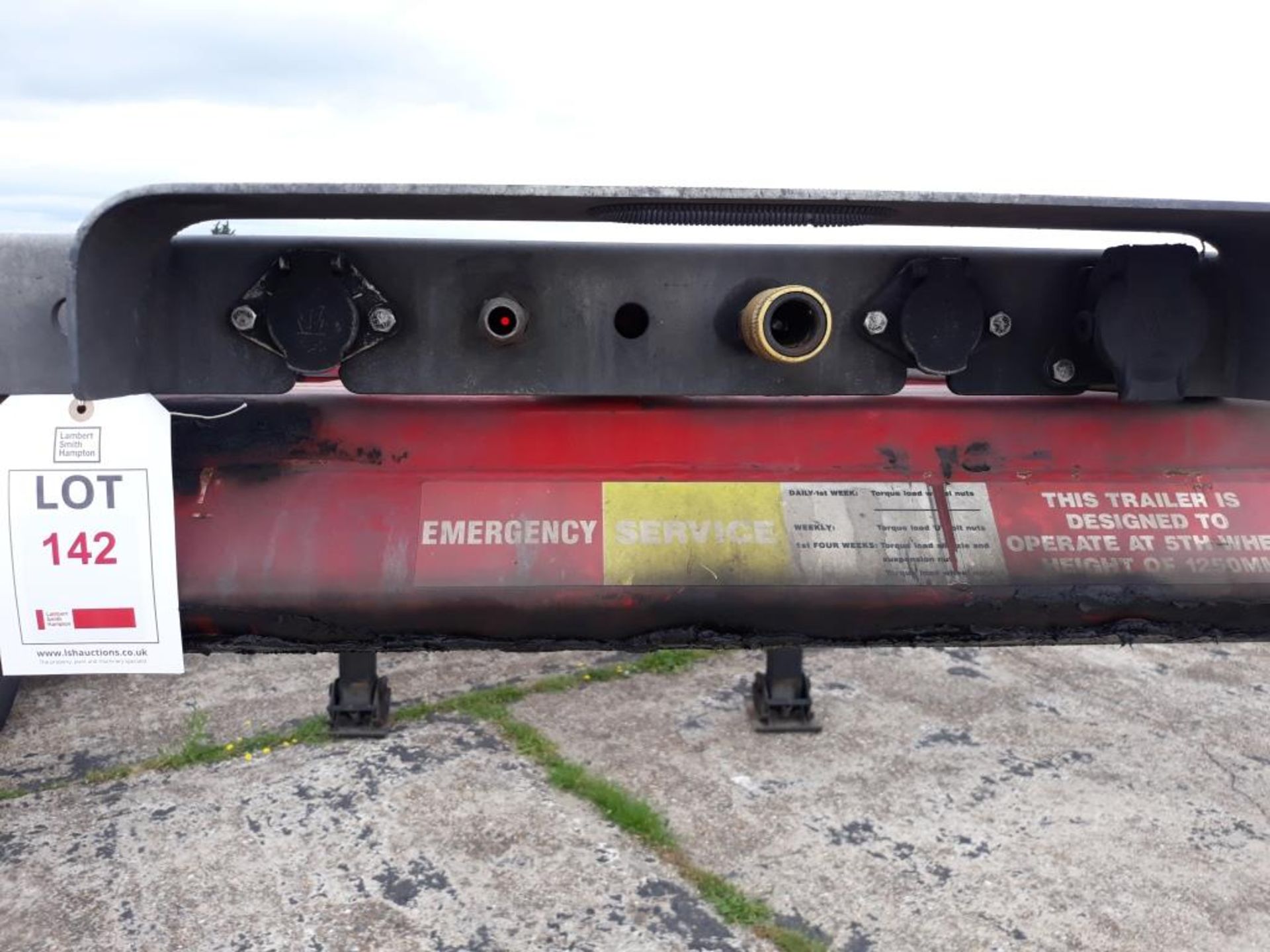 Dennison 14 Lock Sliding Bogie Skeletal trailer, reference 40156, year of manufacture 2013, 3 x - Image 9 of 16