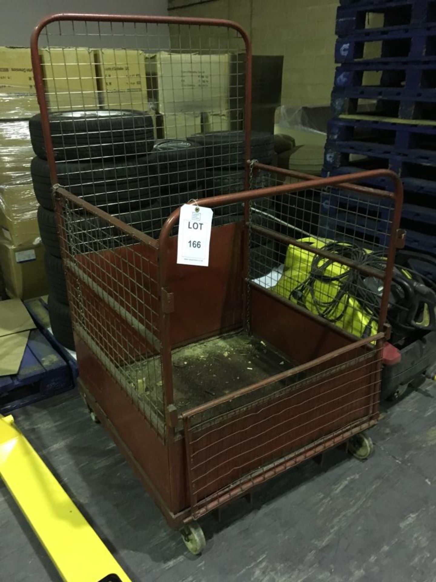 Pedestrian lift forklift attachment (Please note: This lot has no record of thorough examination ( - Image 2 of 3