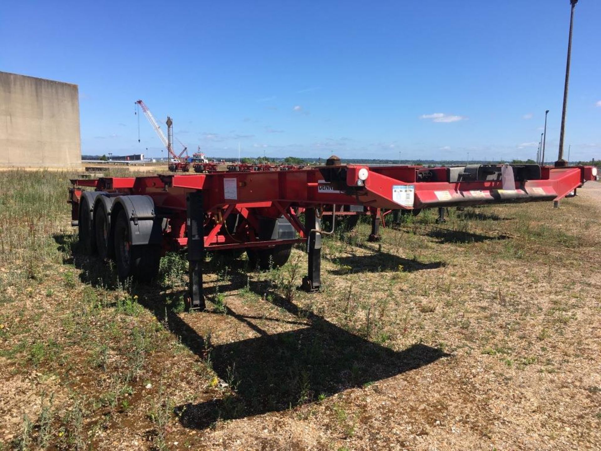 Dennison 14 Lock Sliding Bogie Skeletal trailer, reference 27120, year of manufacture 2011, 3 x - Image 4 of 14