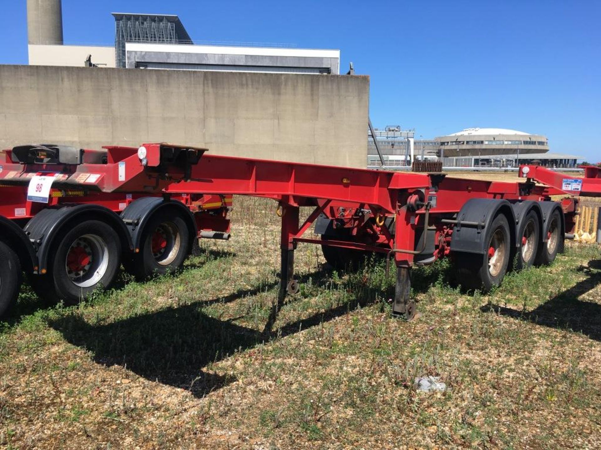 Dennison 14 Lock Sliding Bogie Skeletal trailer, reference 27117, year of manufacture 2011, 3 x