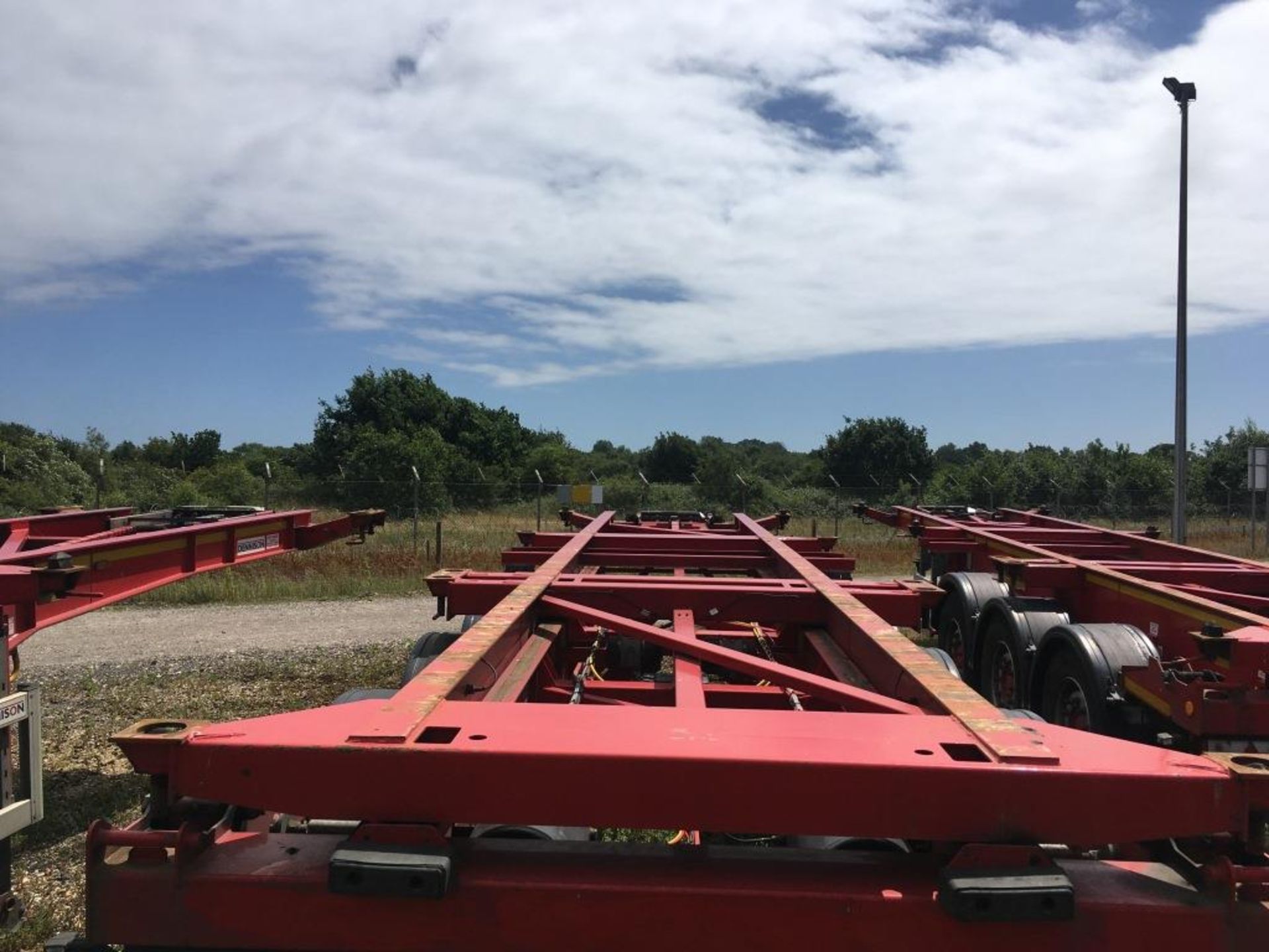 Dennison 14 Lock Sliding Bogie Skeletal trailer, reference 49435, year of manufacture 2016, 3 x - Image 3 of 19