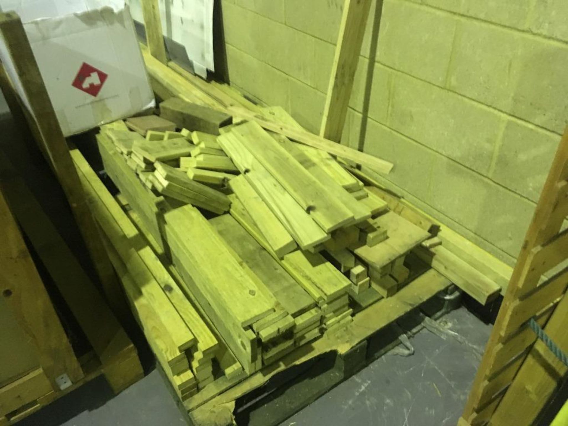 A quantity of various wood and chipboard. Please note: This lot is located at - Image 2 of 3