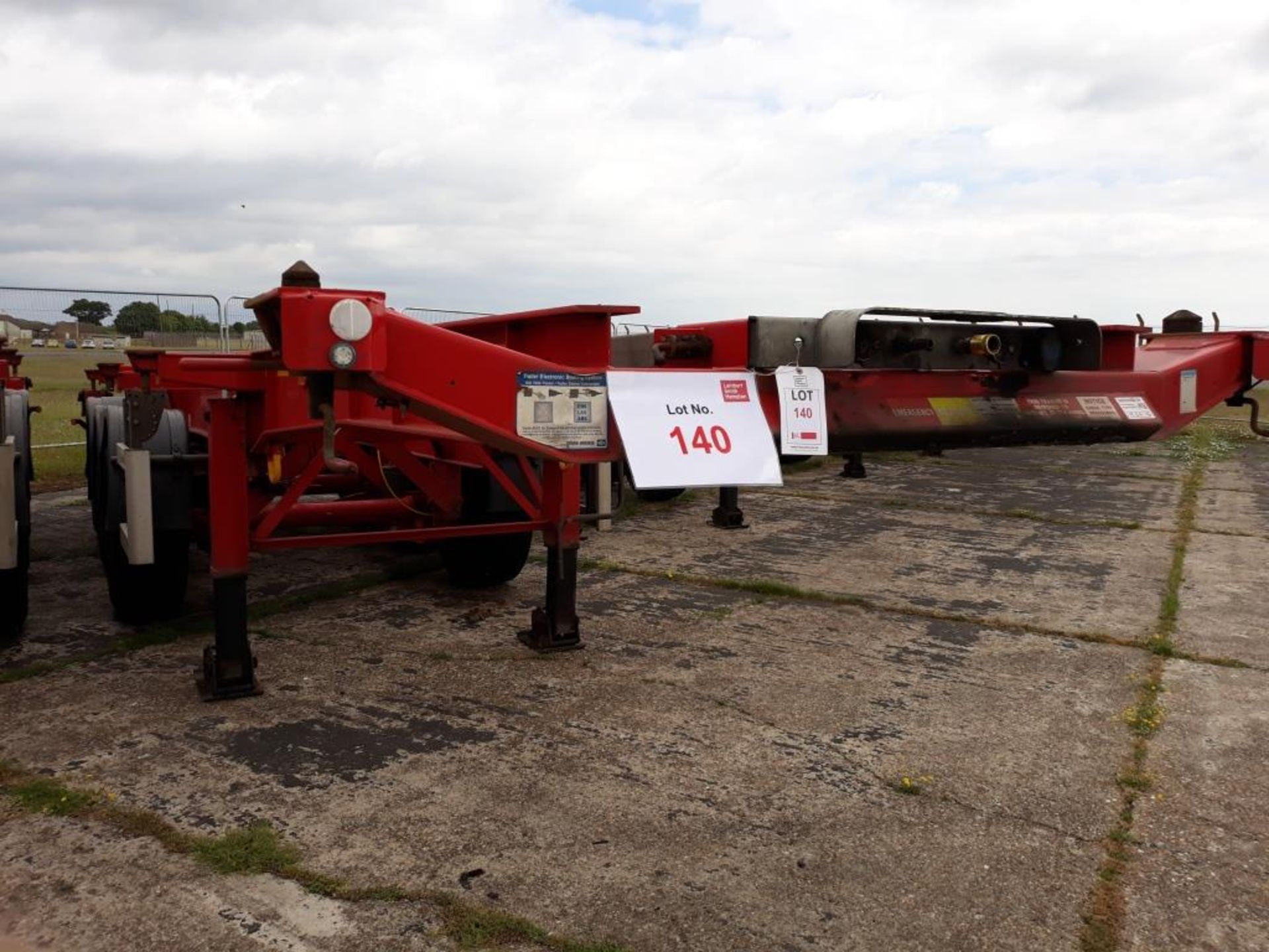 Dennison 14 Lock Sliding Bogie Skeletal trailer, reference 42083, year of manufacture 2014, 3 x