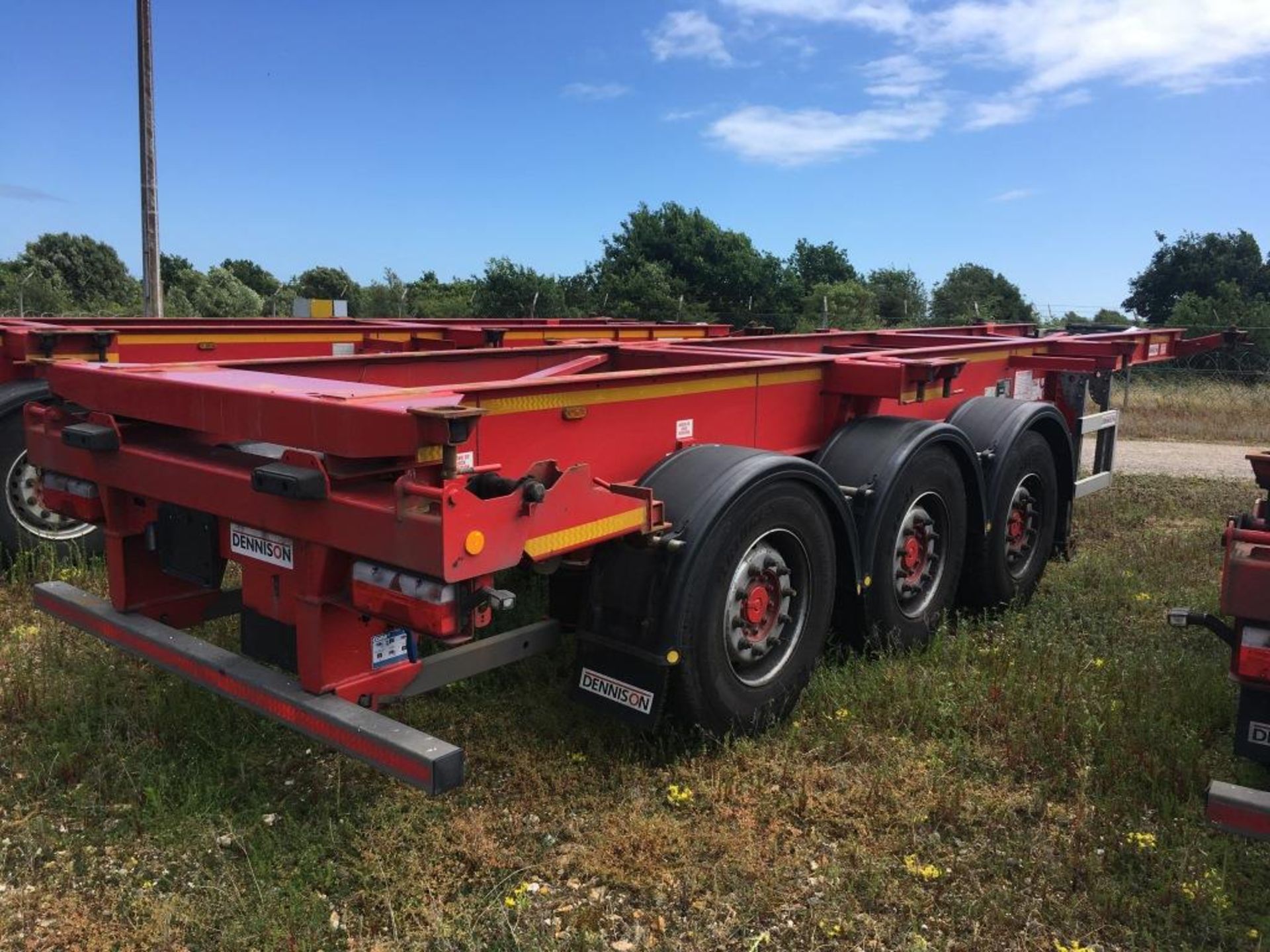 Dennison 14 Lock Sliding Bogie Skeletal trailer, reference 49444, year of manufacture 2016, 3 x - Image 2 of 19