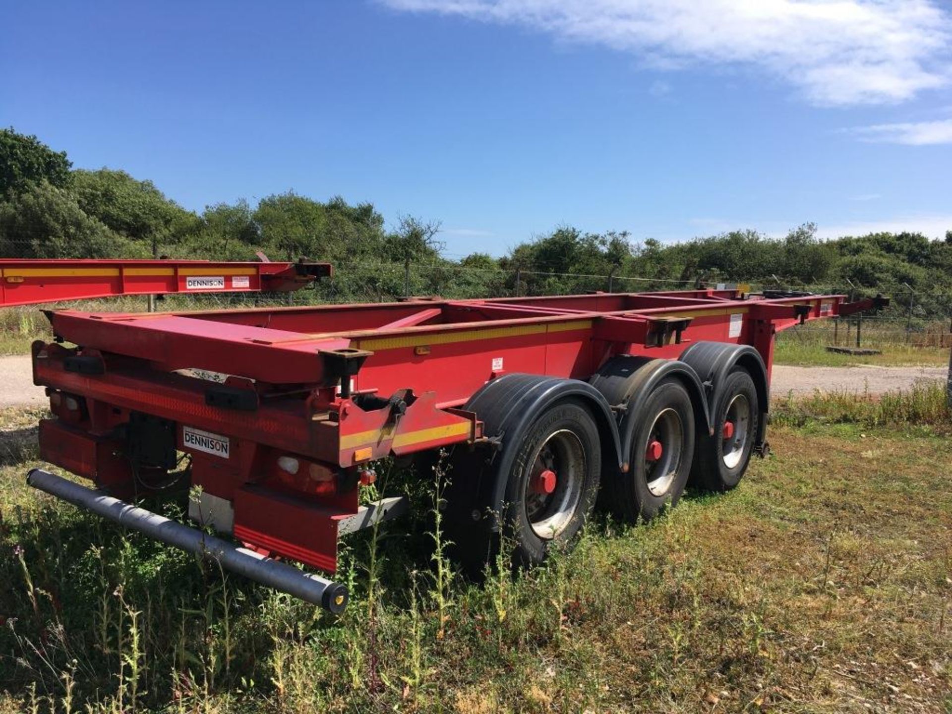 Dennison 14 Lock Sliding Bogie Skeletal trailer, reference 27478, year of manufacture 2011, 3 x - Image 2 of 14