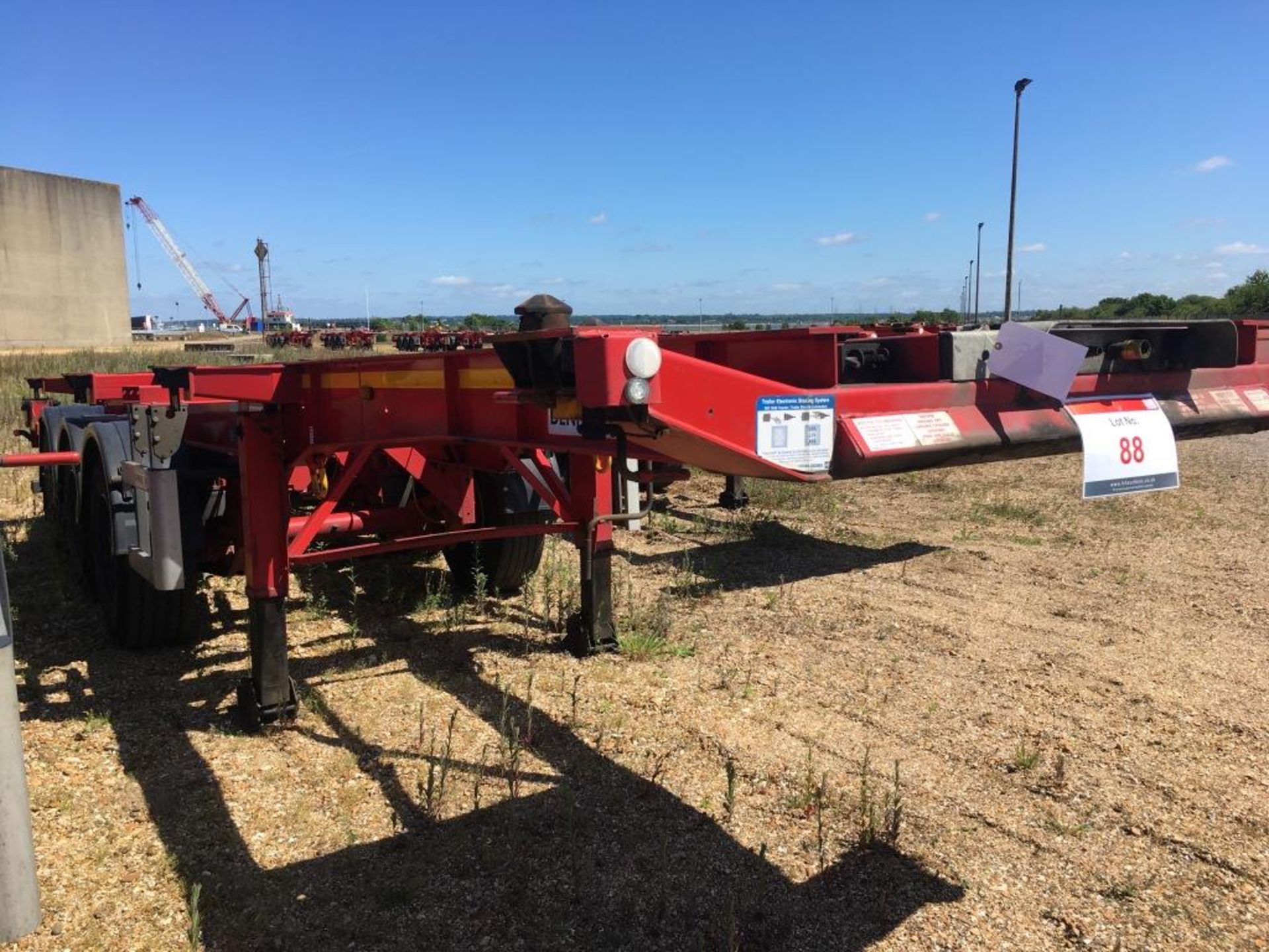 Dennison 14 Lock Sliding Bogie Skeletal trailer, reference 42091, year of manufacture 2014, 3 x - Image 10 of 16