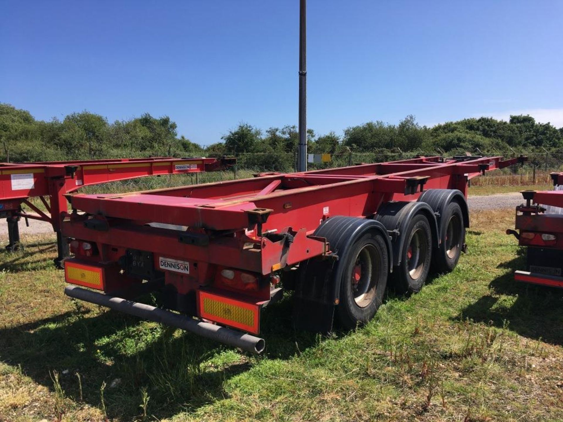 Dennison 14 Lock Sliding Bogie Skeletal trailer, reference 26718, year of manufacture 2011, 3 x - Image 2 of 14