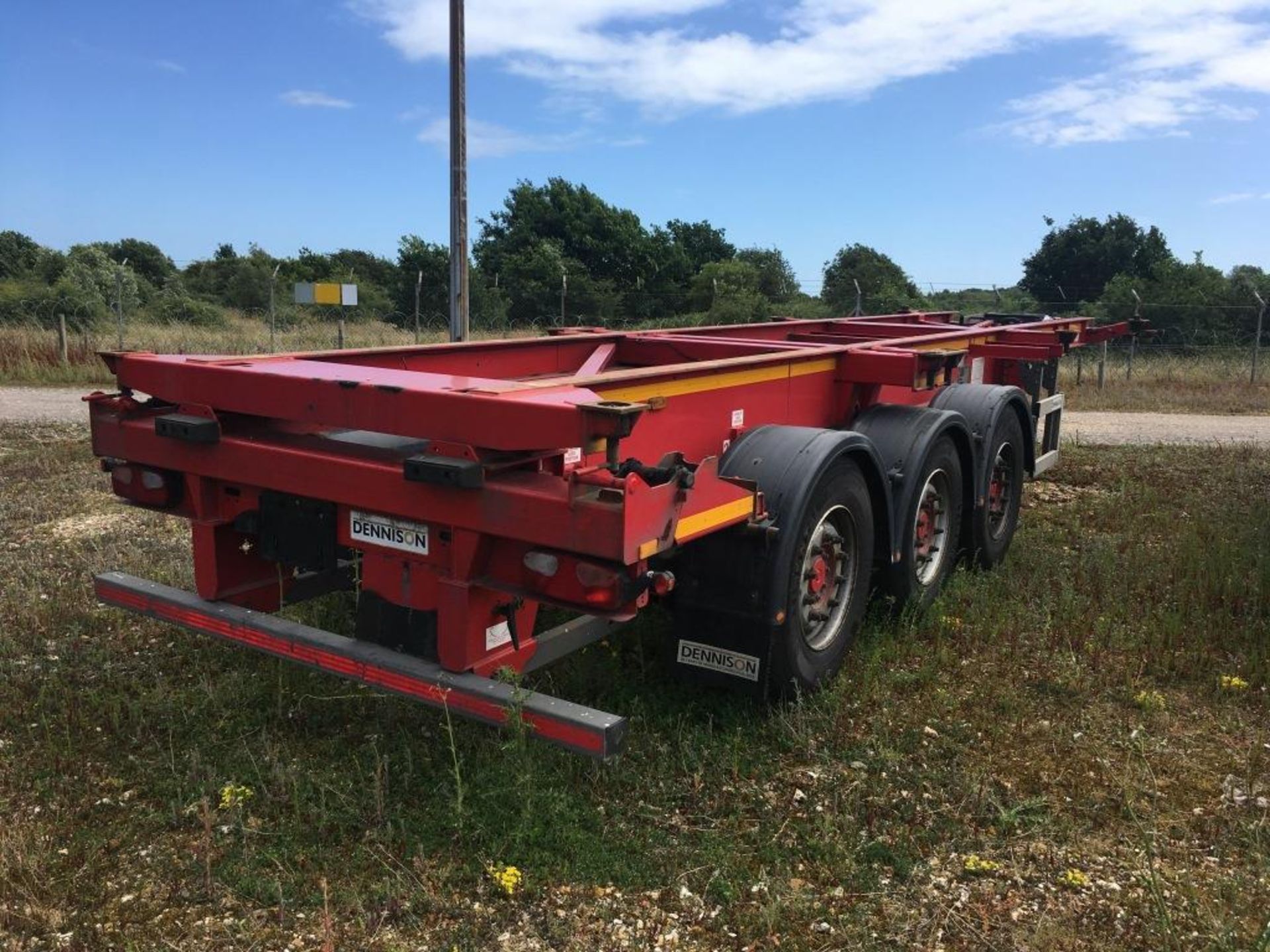 Dennison 14 Lock Sliding Bogie Skeletal trailer, reference 42084, year of manufacture 2014, 3 x - Image 3 of 20