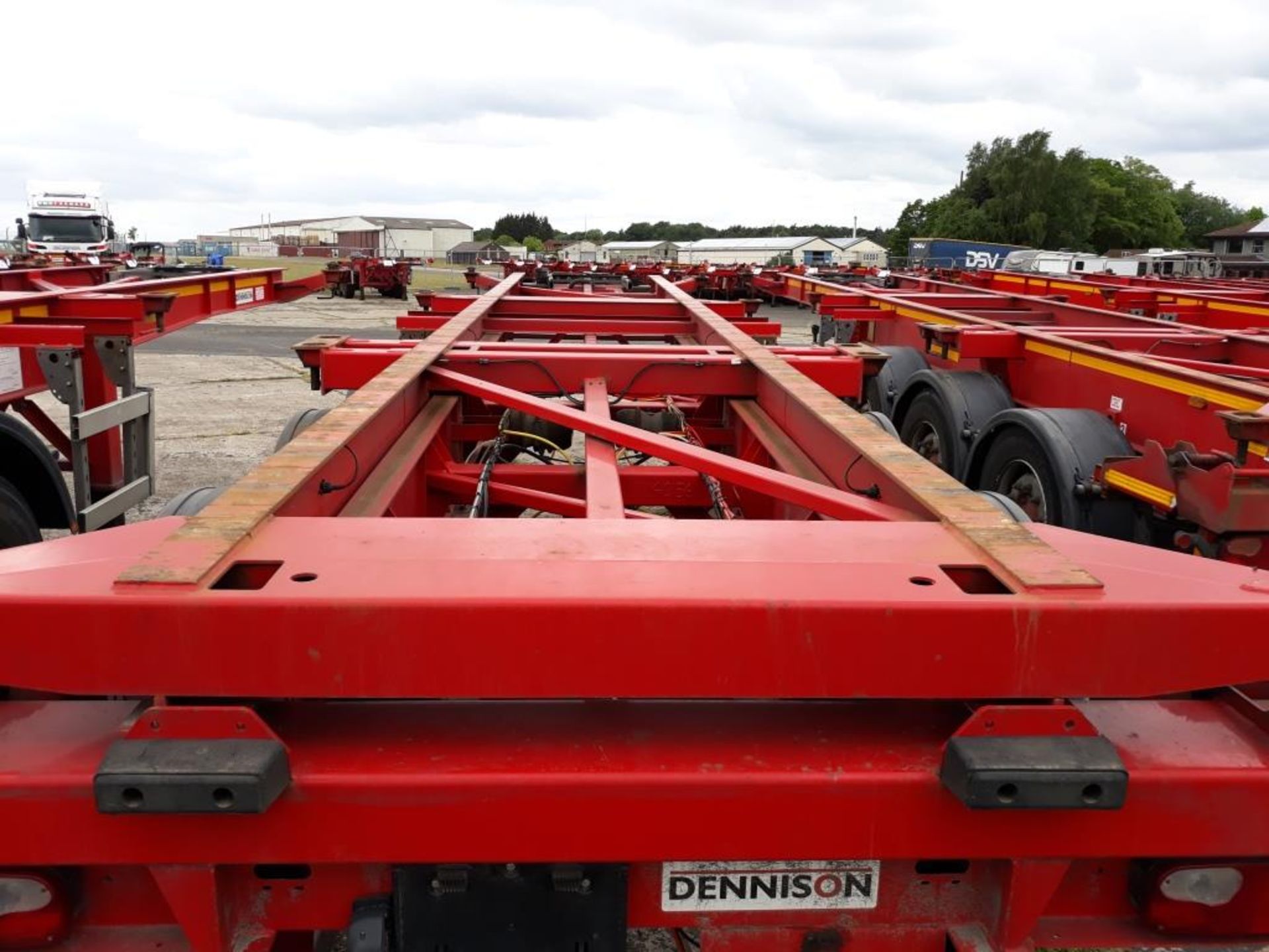 Dennison 14 Lock Sliding Bogie Skeletal trailer, reference 40156, year of manufacture 2013, 3 x - Image 4 of 16