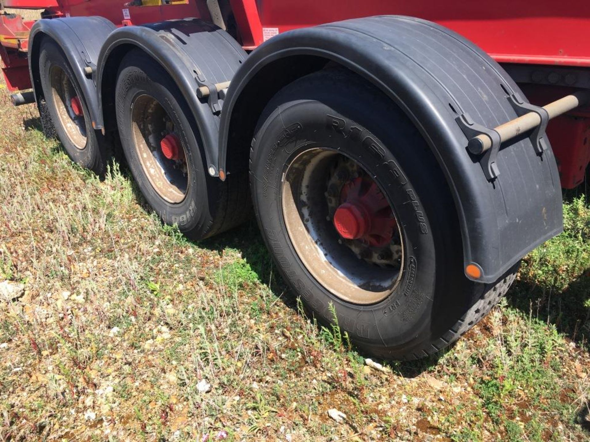 Dennison 14 Lock Sliding Bogie Skeletal trailer, reference 27461, year of manufacture 2011, 3 x - Image 5 of 15