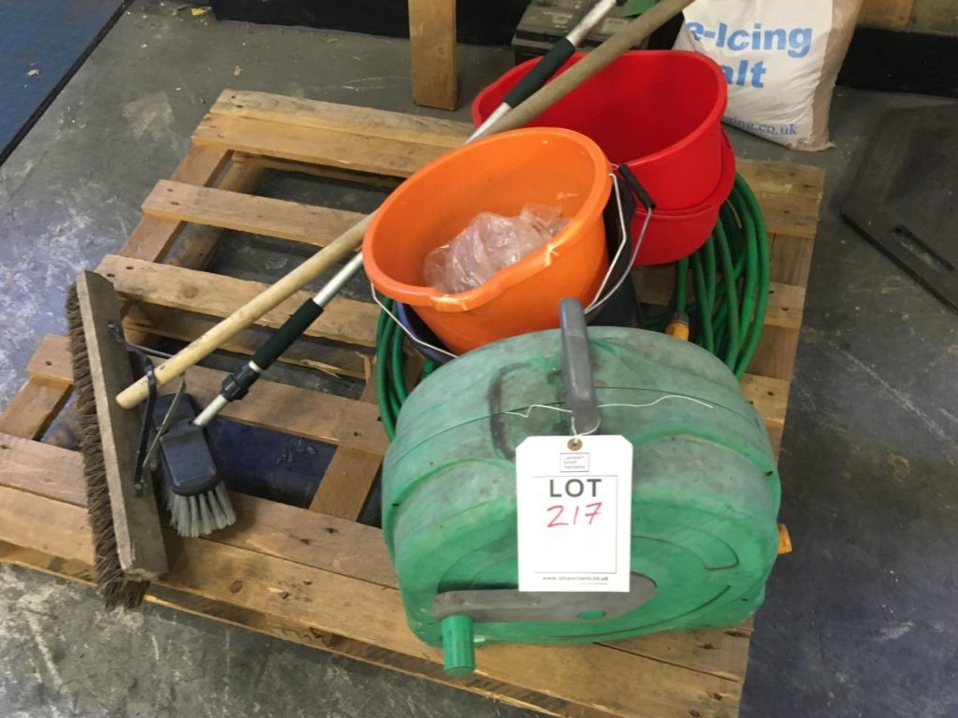 Assorted general works sundries on one pallet. Please note: This lot is located at 6 Dewar Close,