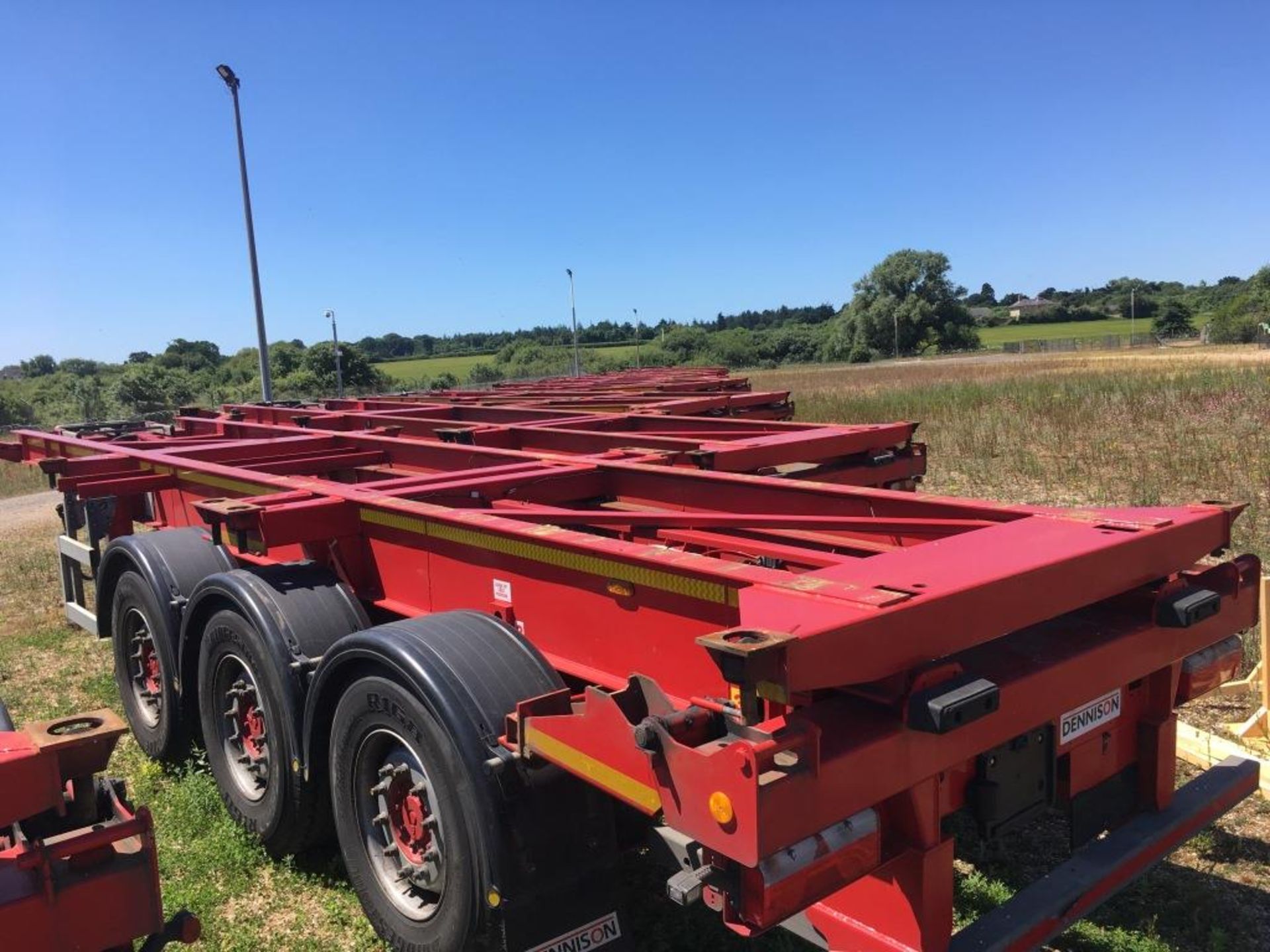 Dennison 14 Lock Sliding Bogie Skeletal trailer, reference 49442, year of manufacture 2016, 3 x - Image 2 of 15