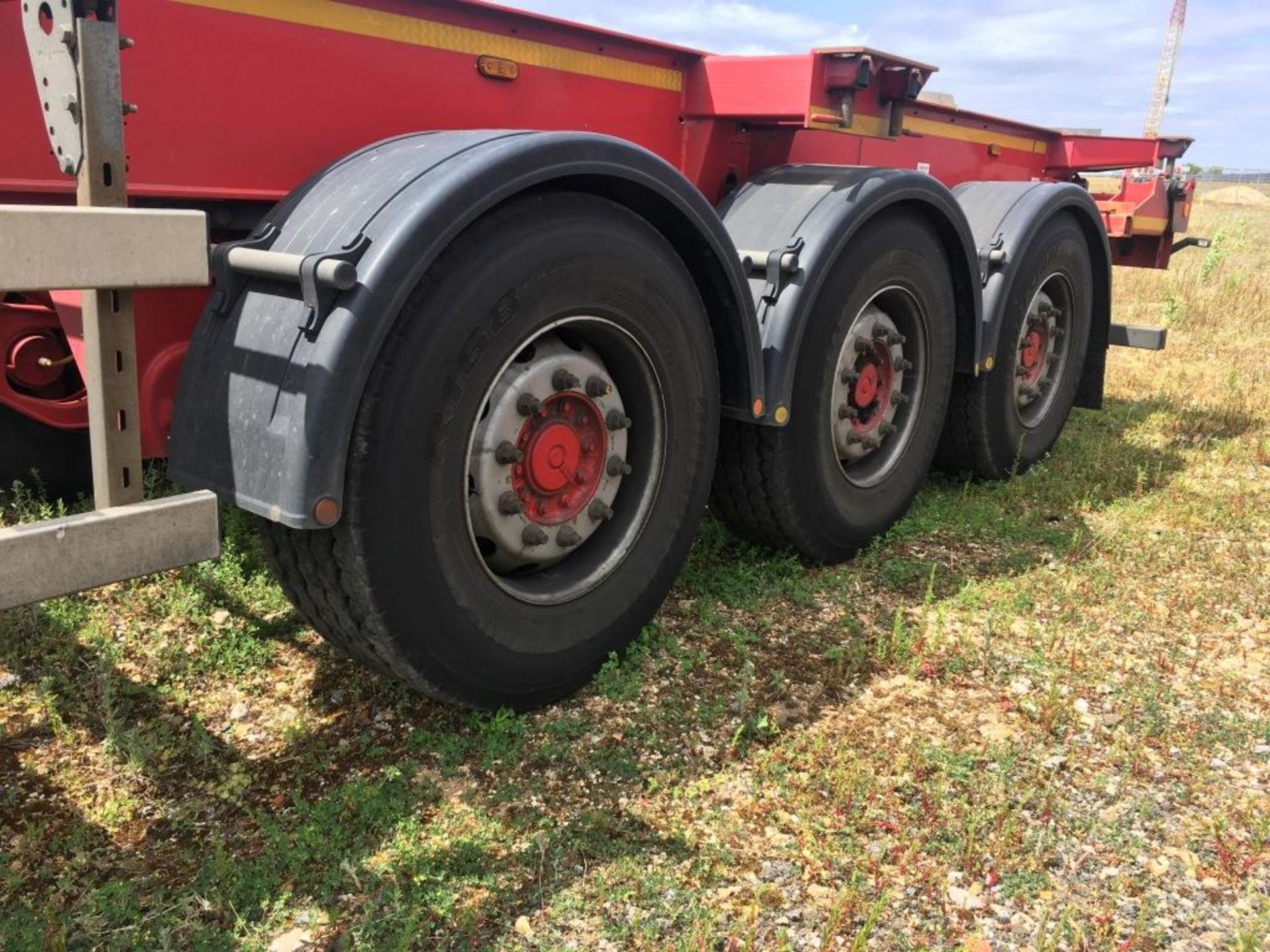 Dennison 14 Lock Sliding Bogie Skeletal trailer, reference 49435, year of manufacture 2016, 3 x - Image 5 of 19