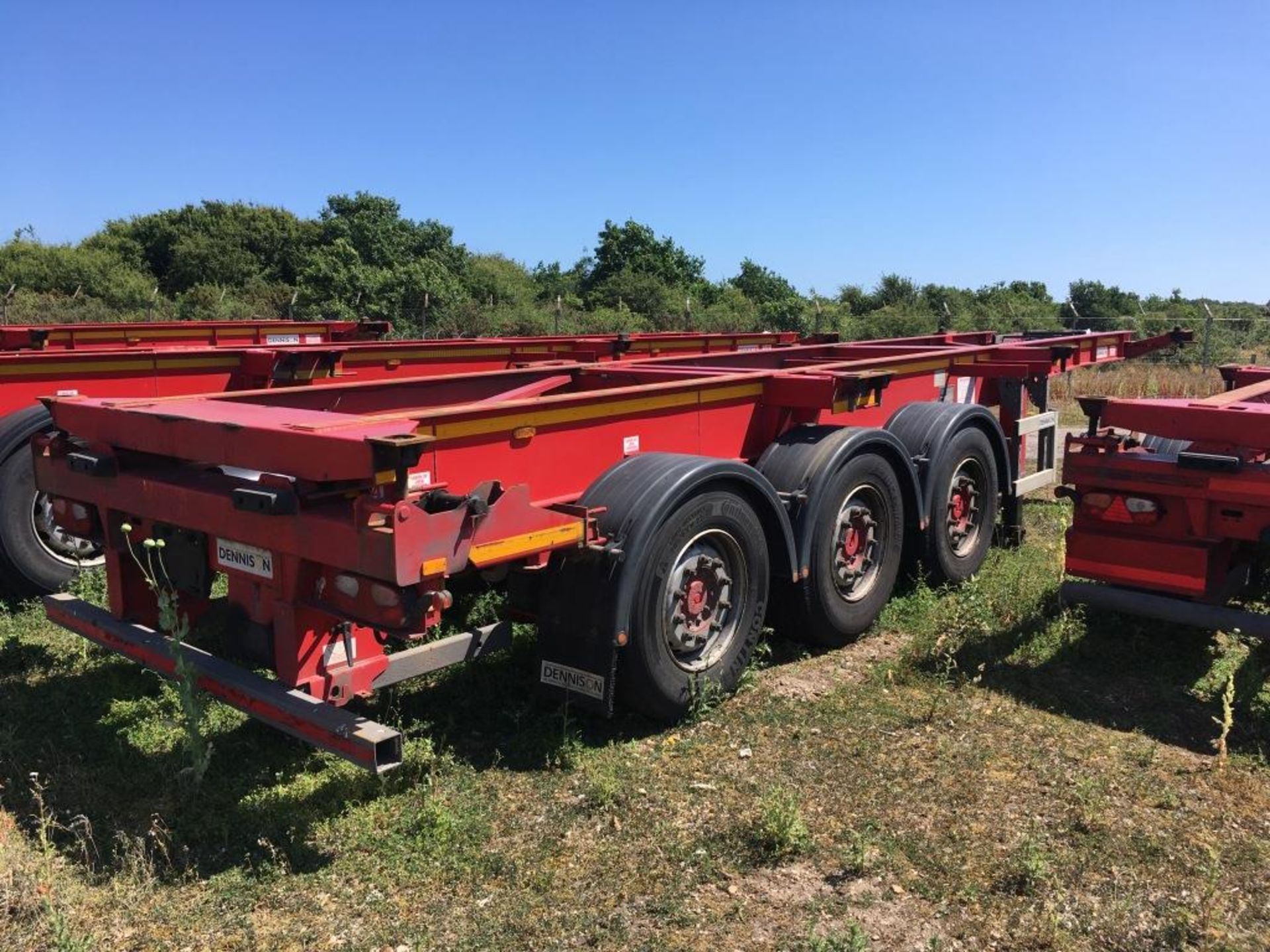 Dennison 14 Lock Sliding Bogie Skeletal trailer, reference 42086, year of manufacture 2014, 3 x - Image 3 of 15