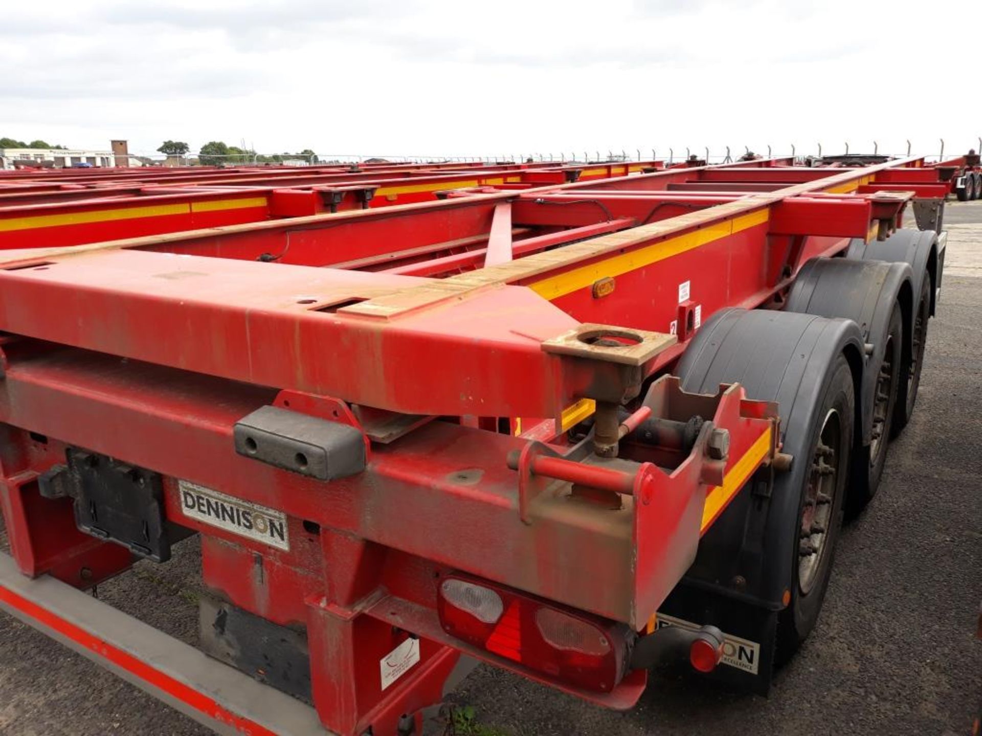 Dennison 14 Lock Sliding Bogie Skeletal trailer, reference 42090, year of manufacture 2014, 3 x - Image 5 of 16