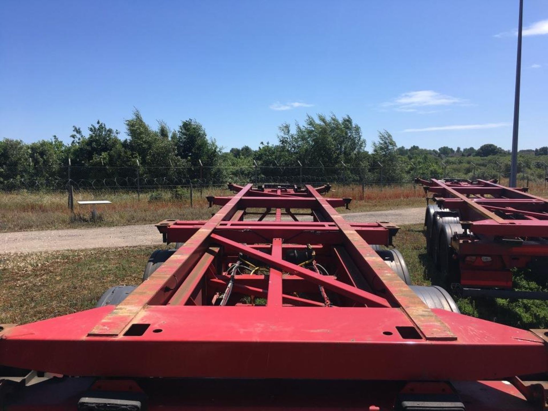 Dennison 14 Lock Sliding Bogie Skeletal trailer, reference 27118, year of manufacture 2011, 3 x - Image 3 of 9