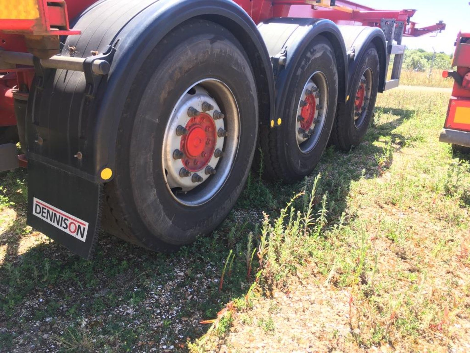 Dennison 14 Lock Sliding Bogie Skeletal trailer, reference 49442, year of manufacture 2016, 3 x - Image 9 of 15